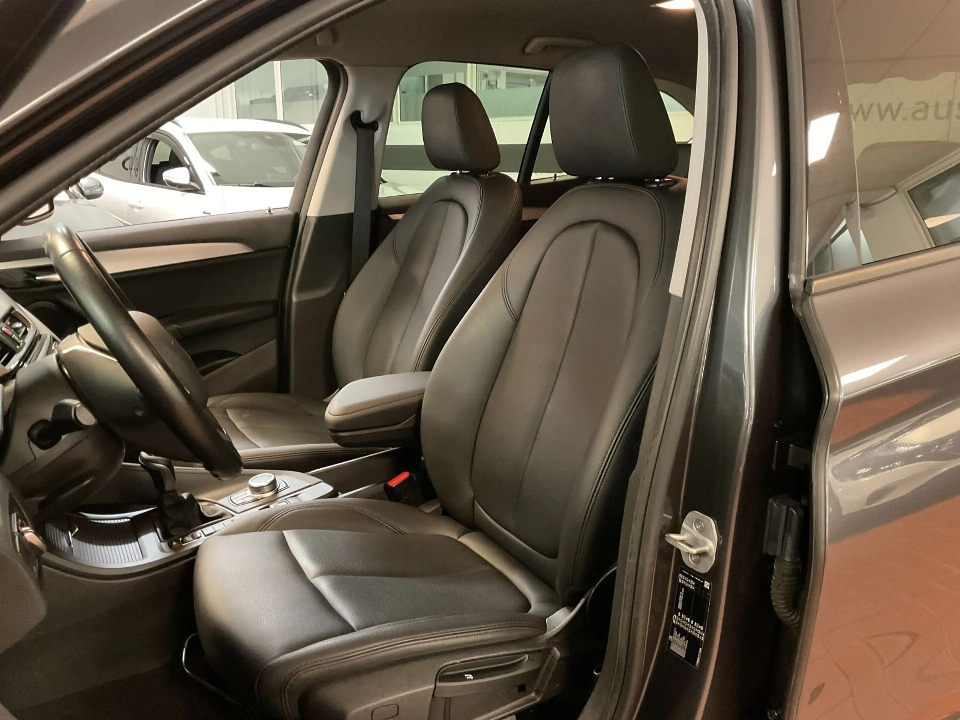 BMW X1 sDrive 16d Advantage Navi,Leder,PDC — photo 11