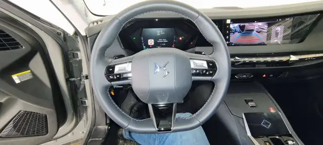 DS Automobiles DS 4 view 13
