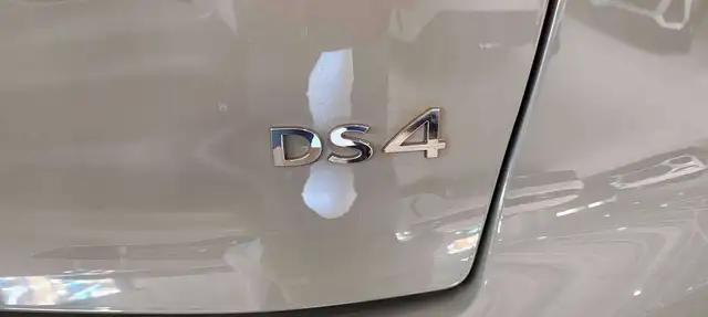 DS Automobiles DS 4 view 6