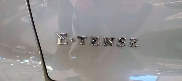 DS Automobiles DS 4 view 7