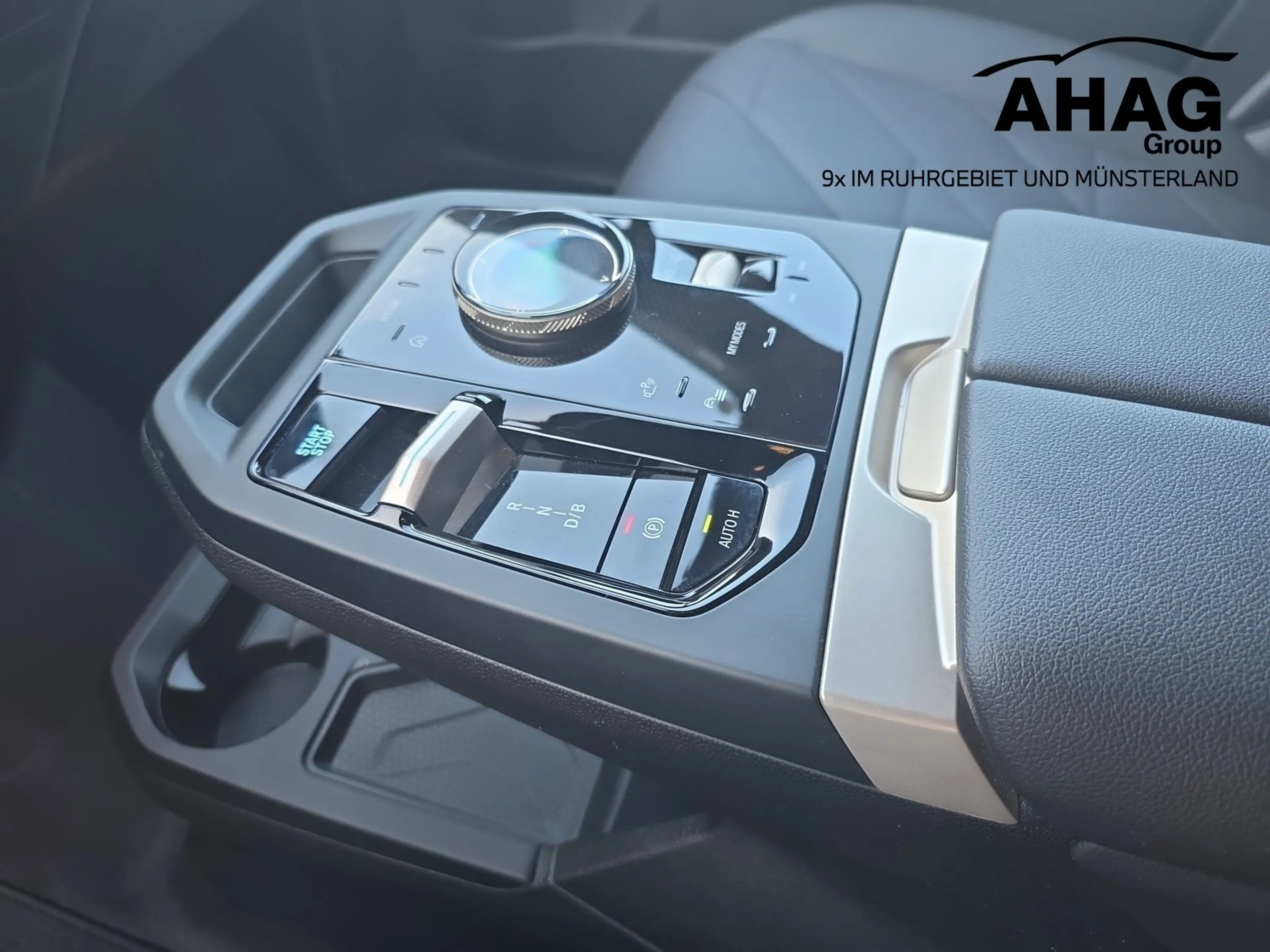 BMW iX xDrive40 (ab 2021) — photo 11