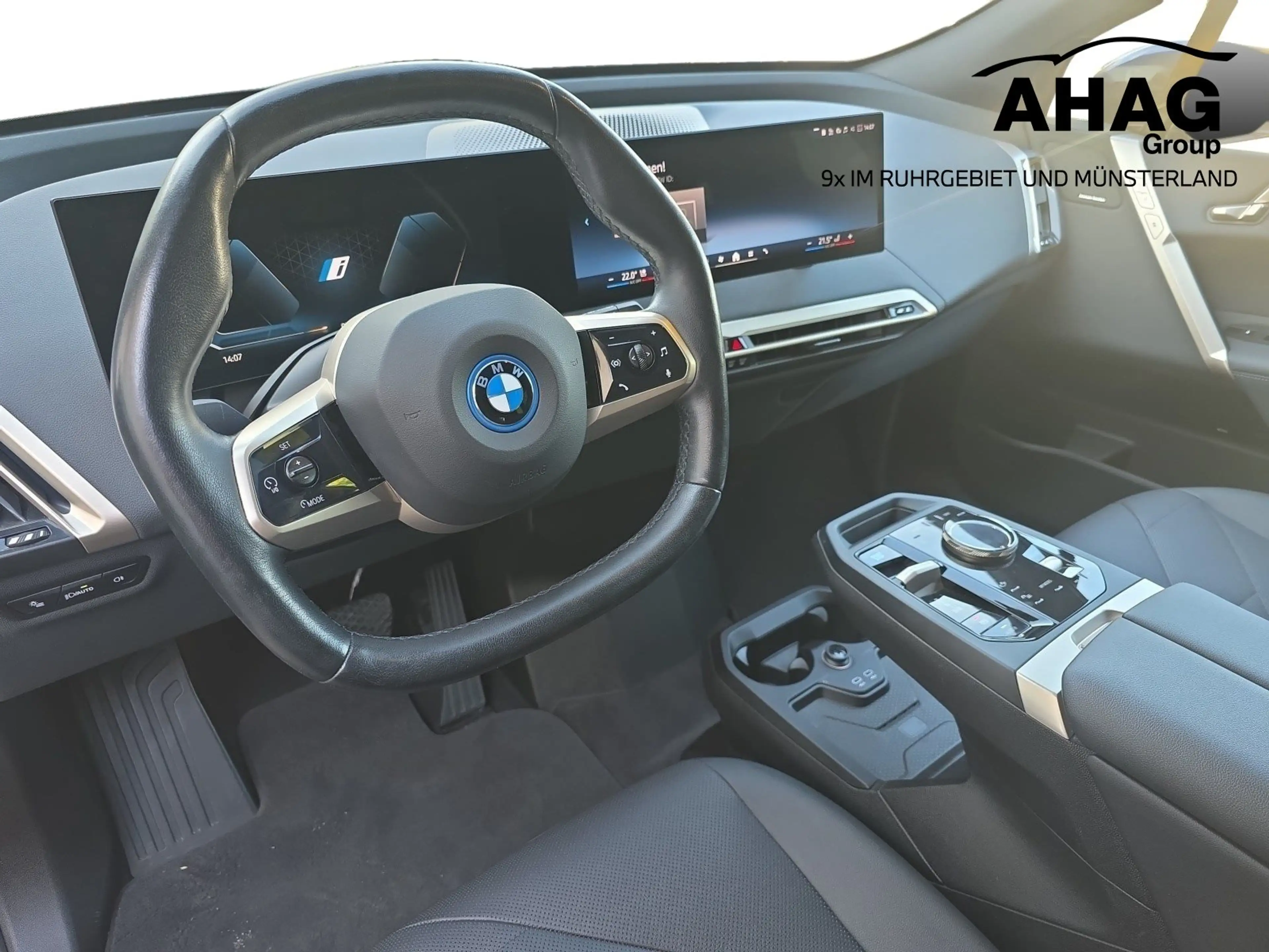 BMW iX xDrive40 (ab 2021) — photo 8