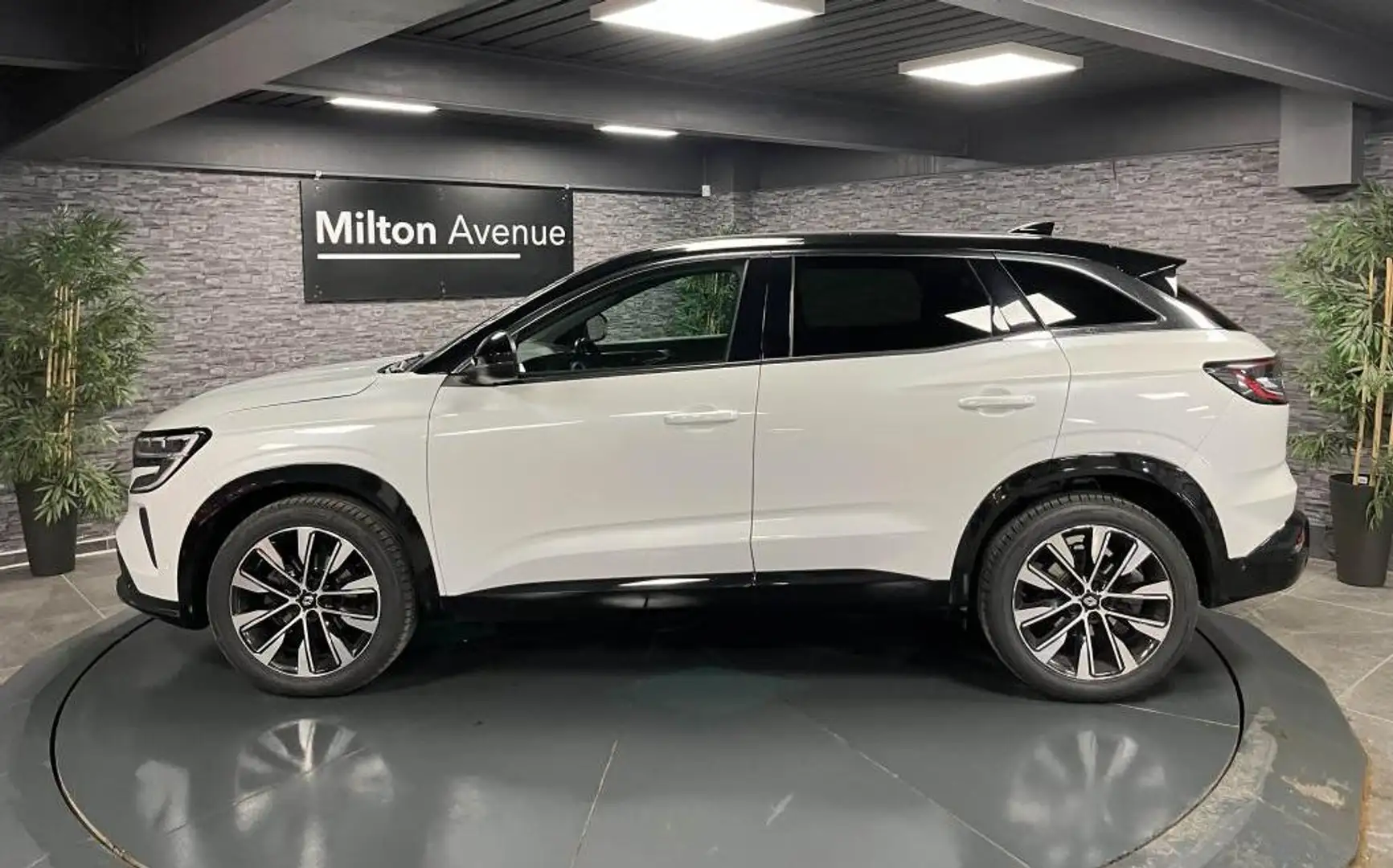 Renault Austral Austral 1.3 Mild Hybride - 160 - BVA  Techno Blanc - 2