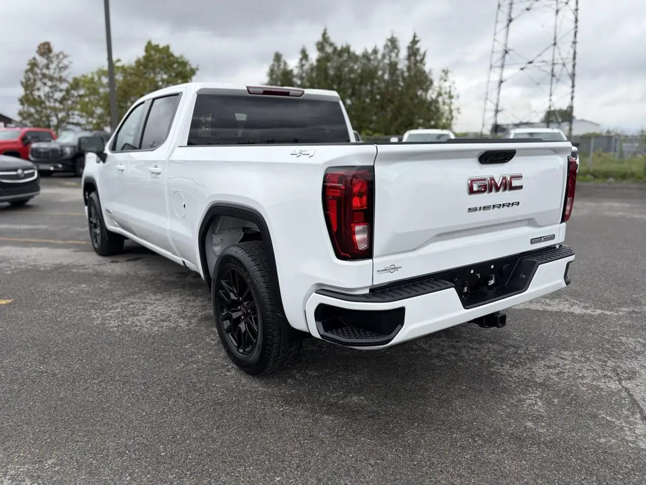 GMC Sierra 1500 photo GMC Sierra 1500