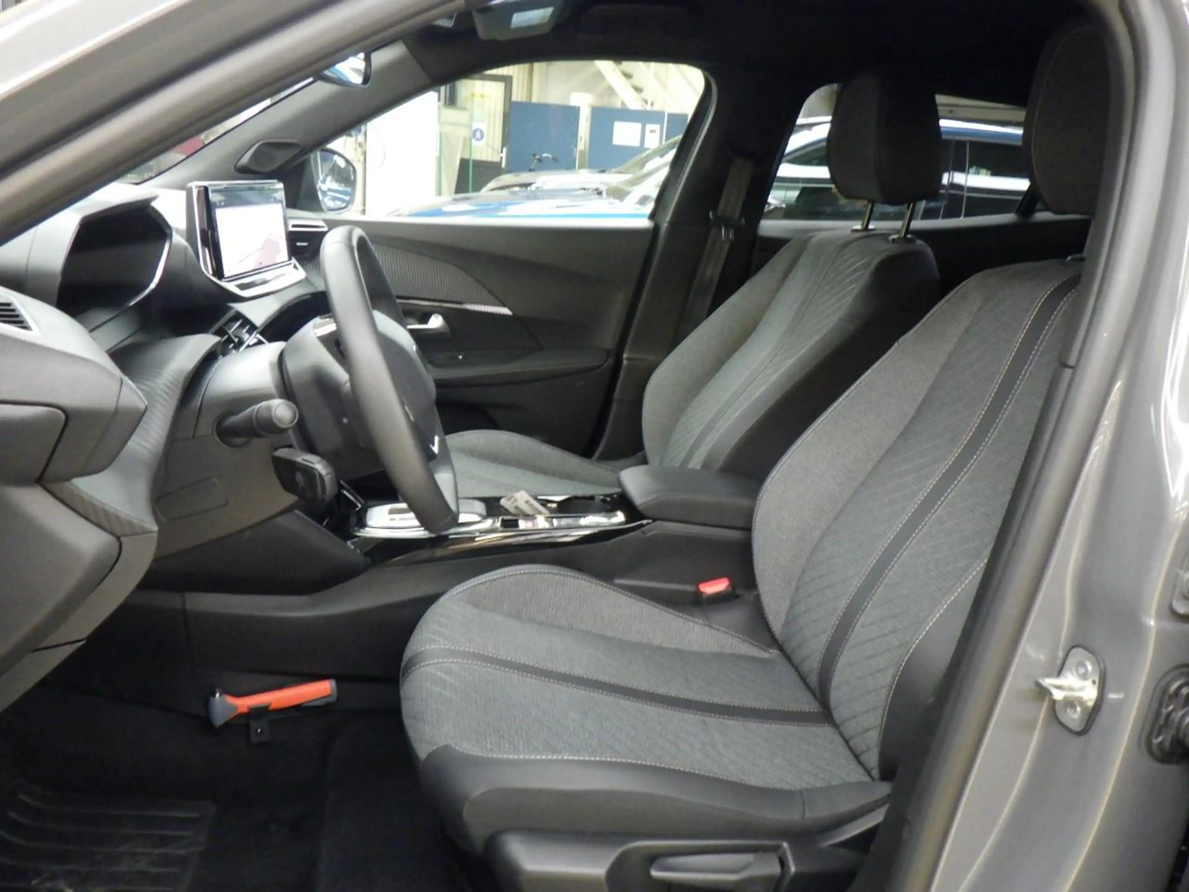 Peugeot e-2008 EV Allure Avantage 54 kWh | Fase 3 laden | SOH 98% — photo 7