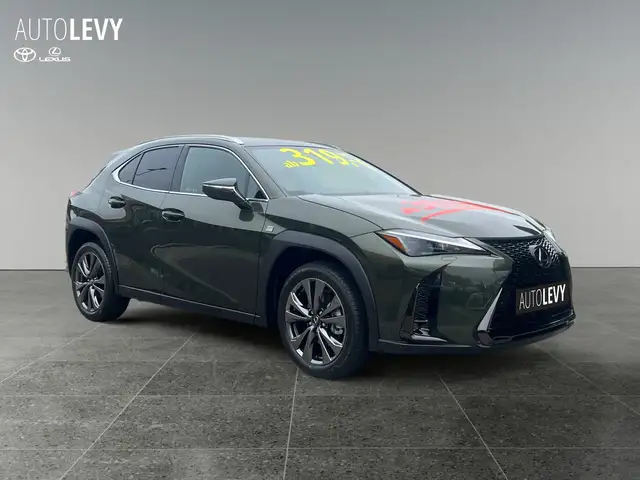 Lexus Ux view 8