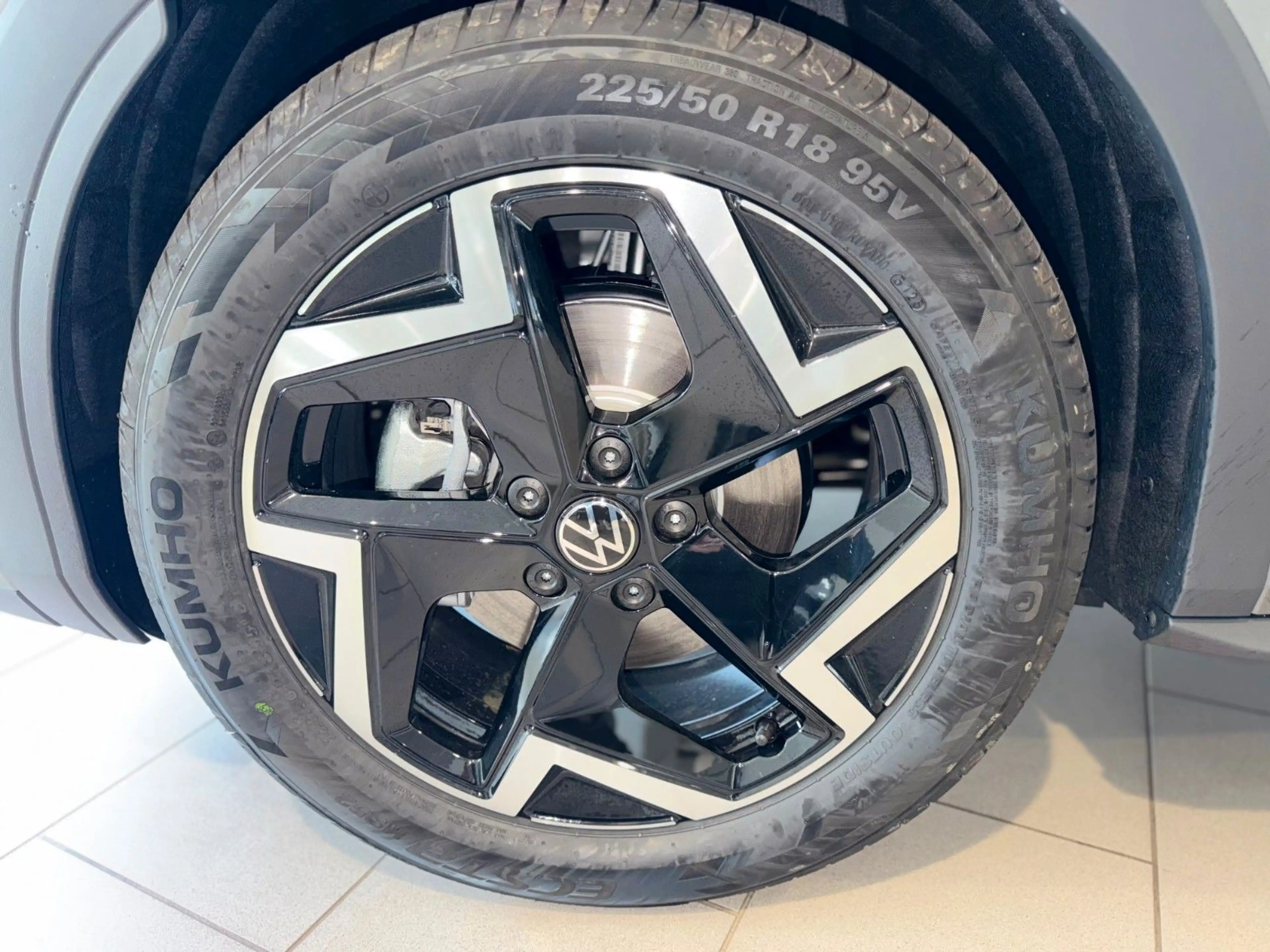 Volkswagen T-Roc 1.5*R-Line*AHK*MATRIX*KAMERA*SHZ* — photo 14