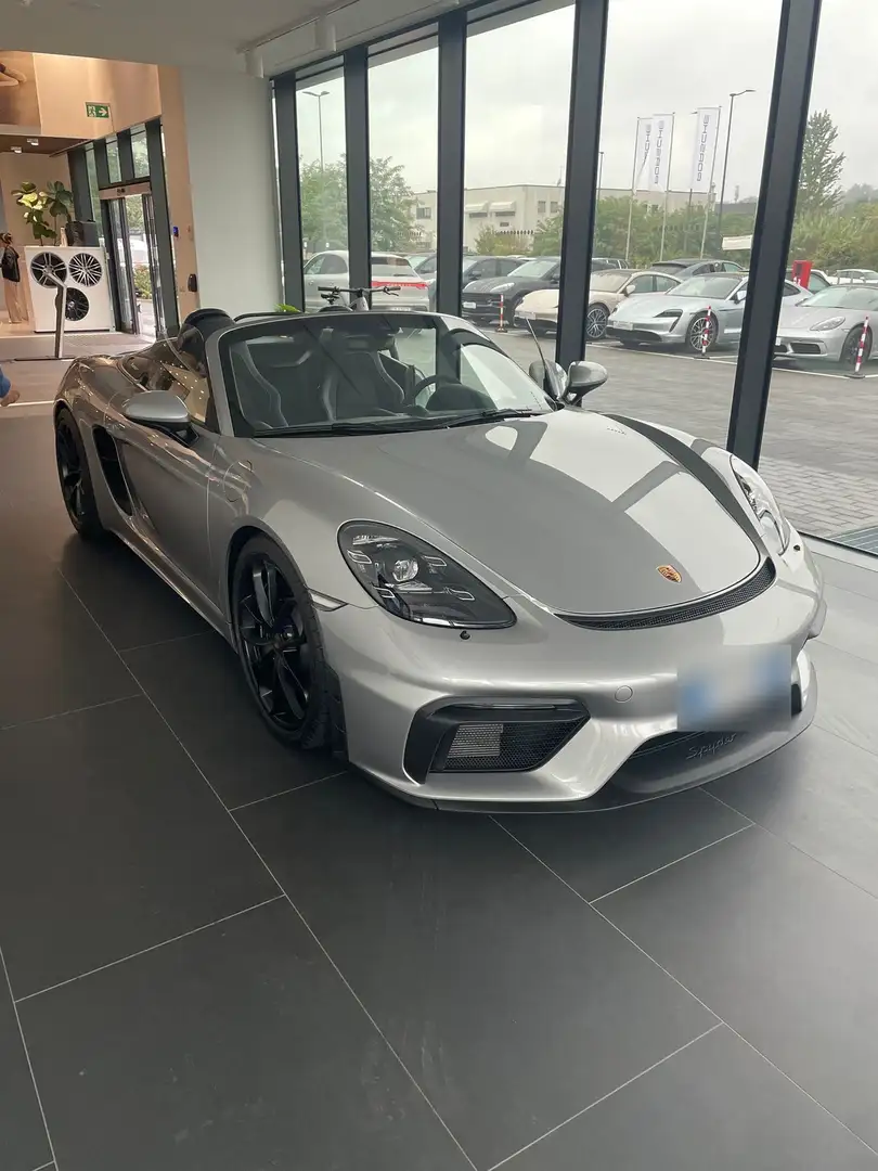 Porsche 718 Spyder 4.0 Silber - 1