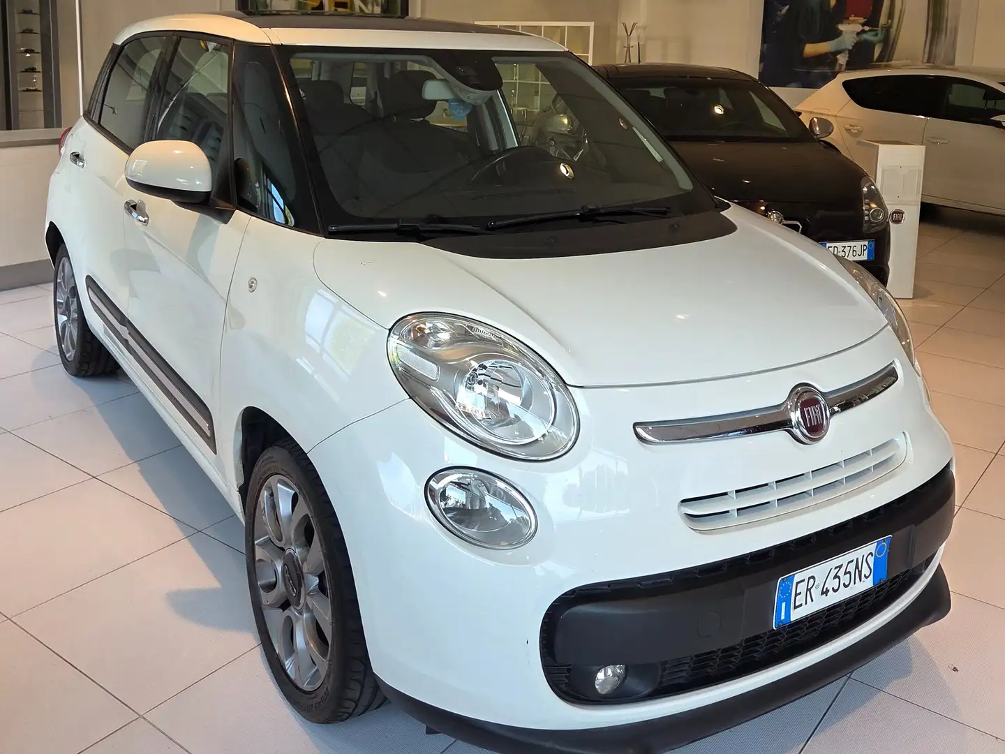 Fiat 500L 500L  1.3 mjt Lounge 85cv dualogic Bianco - 1