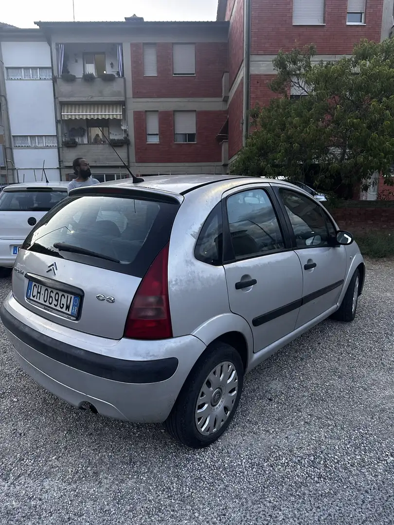 Citroen C3 1.4 hdi Classique Buddha Bar 70cv - 2