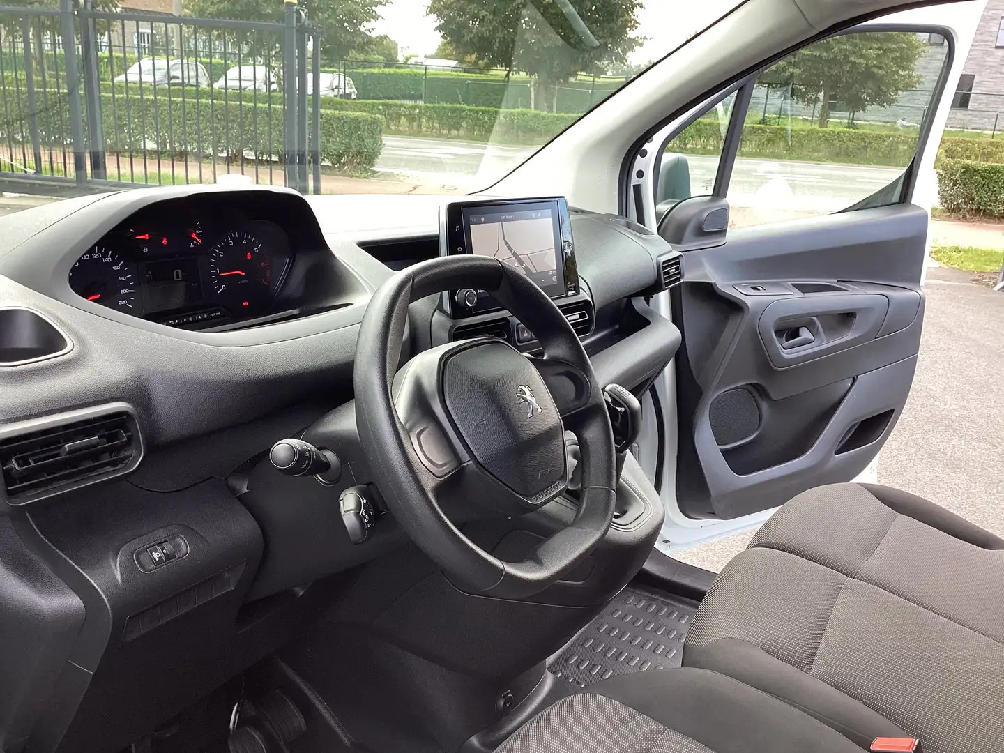 Peugeot Partner 1.5HDi L1/86000km/ 3Zitpl /Cruise/Navi/Pdc/Carplay Blanc - 2