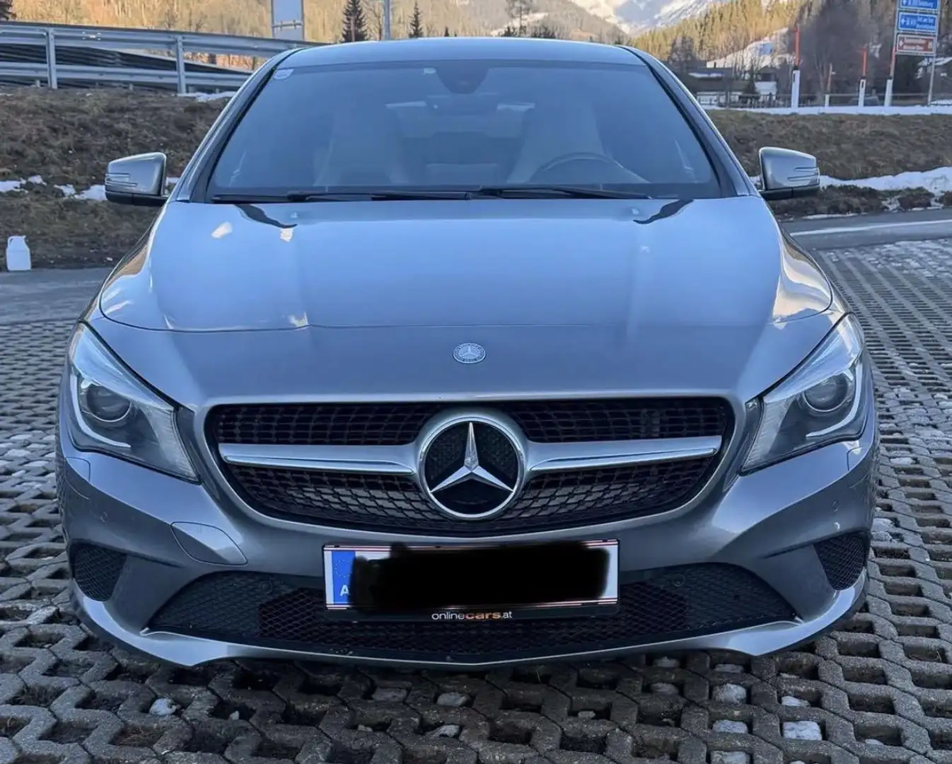 Mercedes-Benz CLA 200 d Shooting Brake Aut. Grau - 1