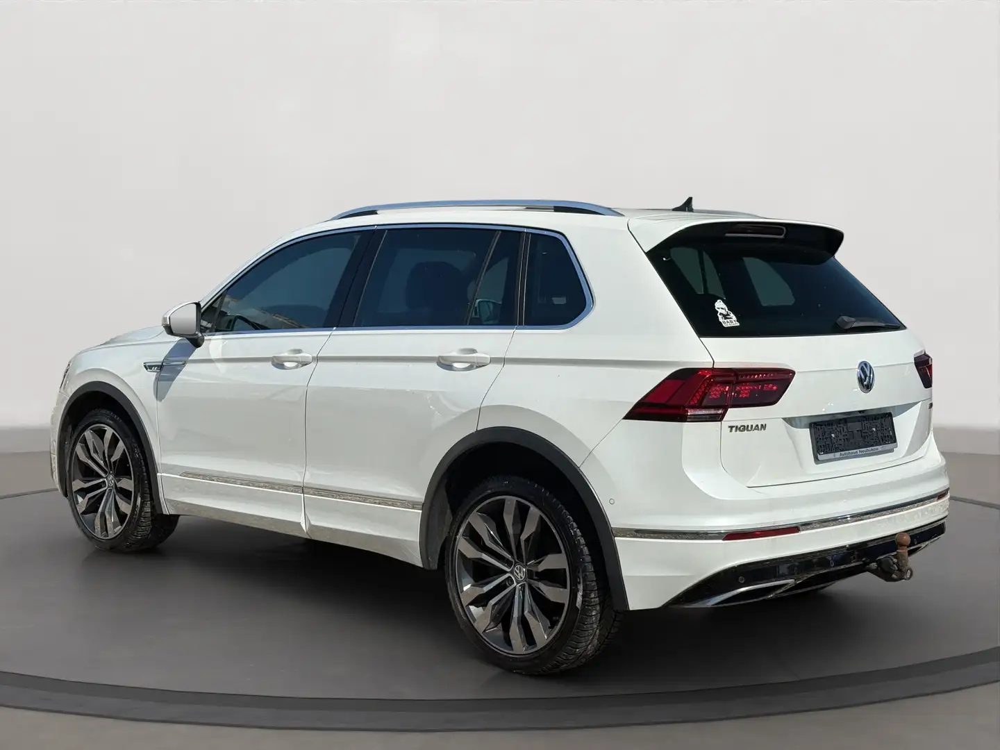 Volkswagen Tiguan R-Line 4Motion Standheiz Pano AHK LED 360* Voll Weiß - 2