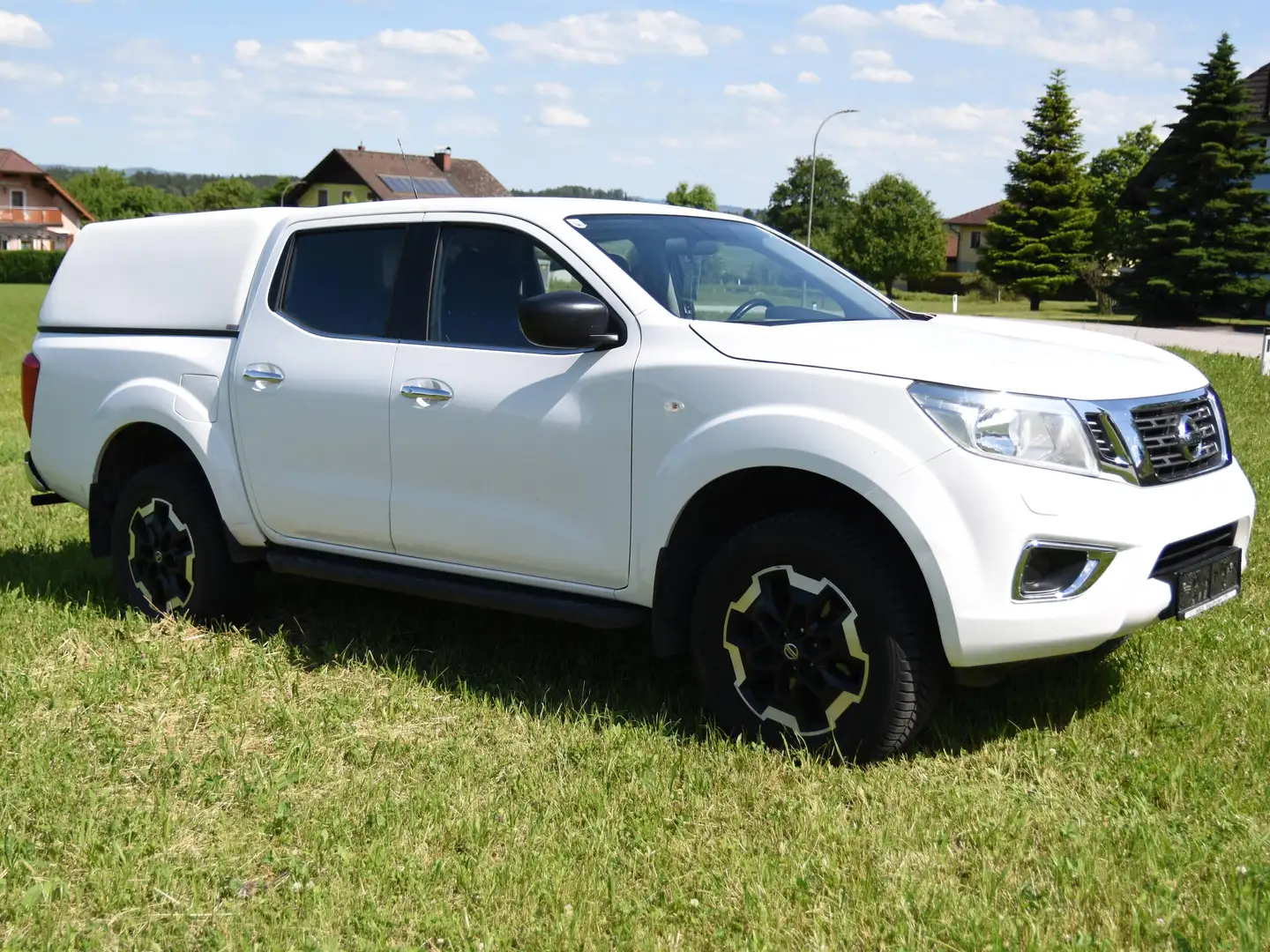 Nissan Navara NP 300 Weiß - 2