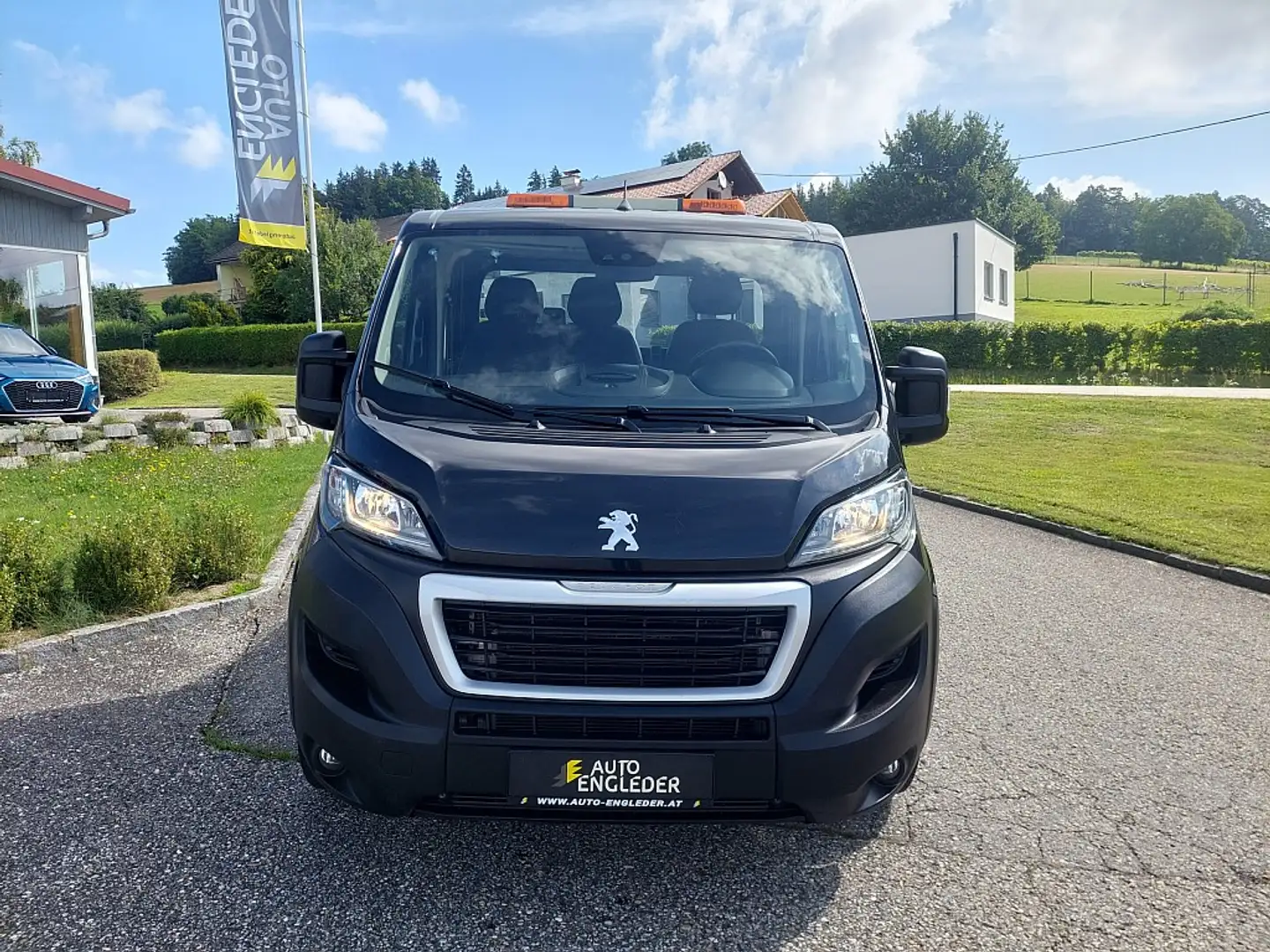 Peugeot Boxer 35+ L4 BlueHDi 165 Abschleppwagen Grau - 2