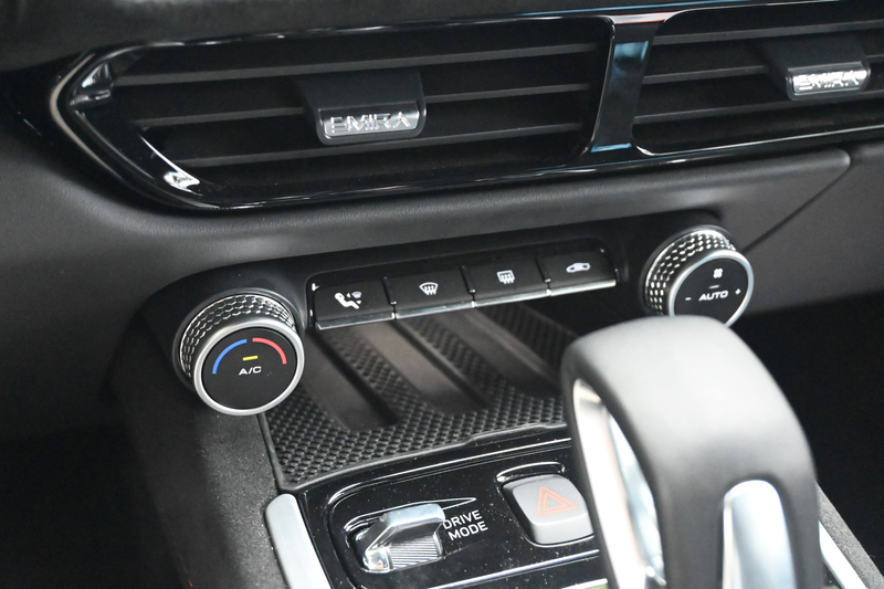Lotus Emira 2.0 i4 First Edition — photo 31