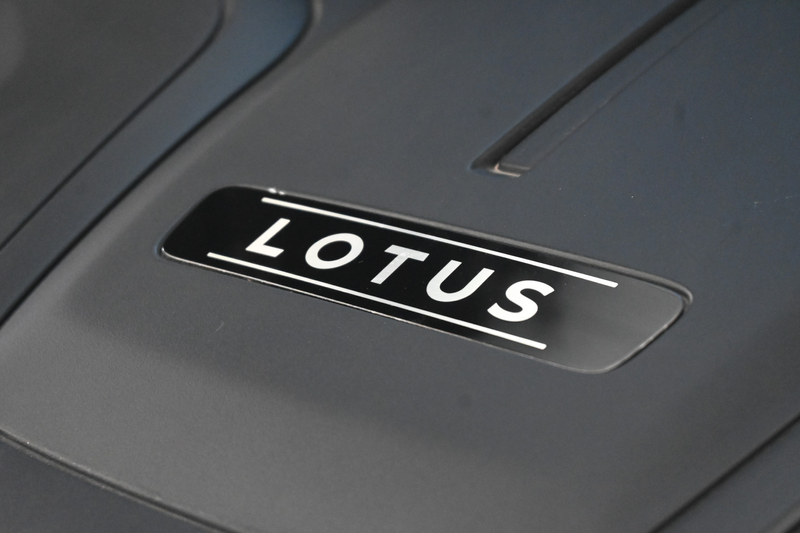 Lotus Emira 2.0 i4 First Edition — photo 17