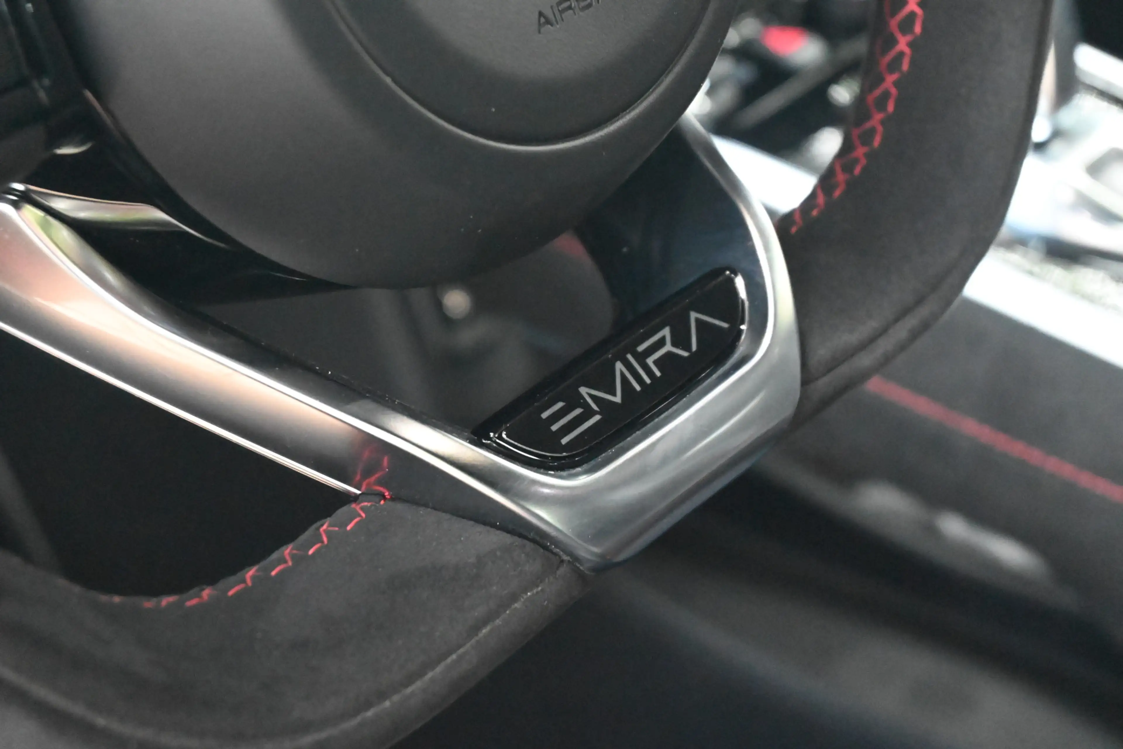 Lotus Emira 2.0 i4 First Edition — photo 25