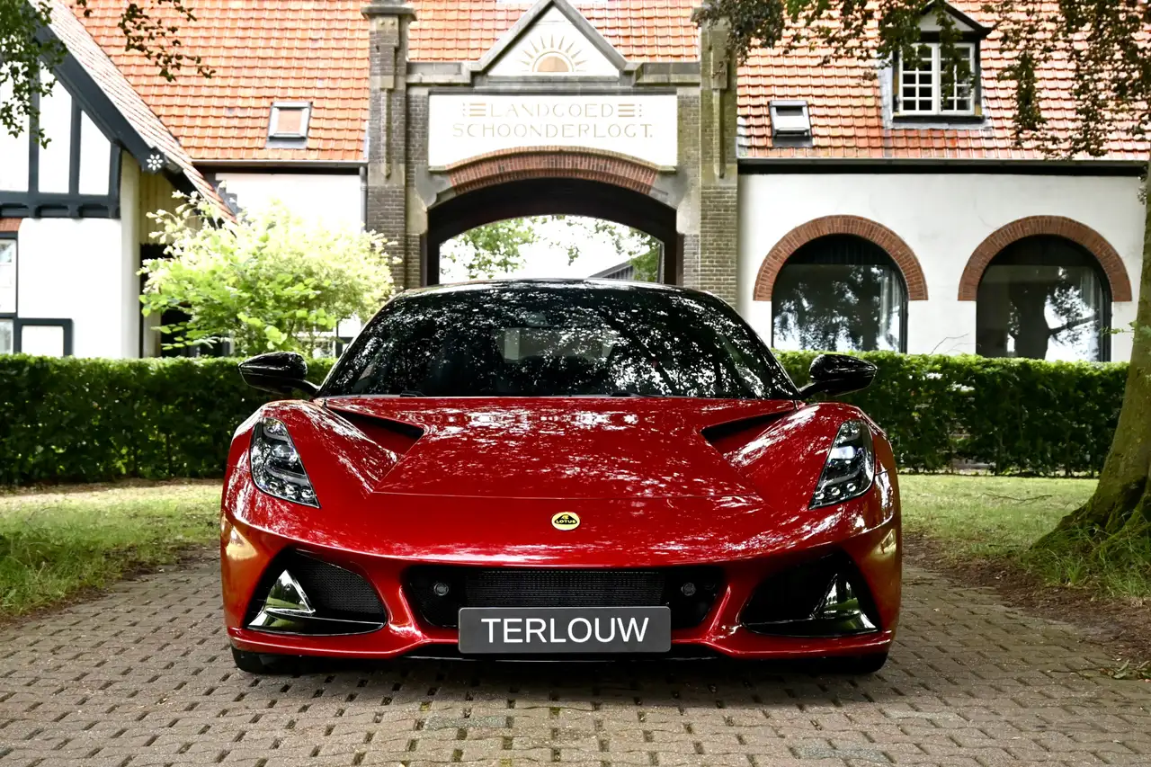 Lotus Emira 2024