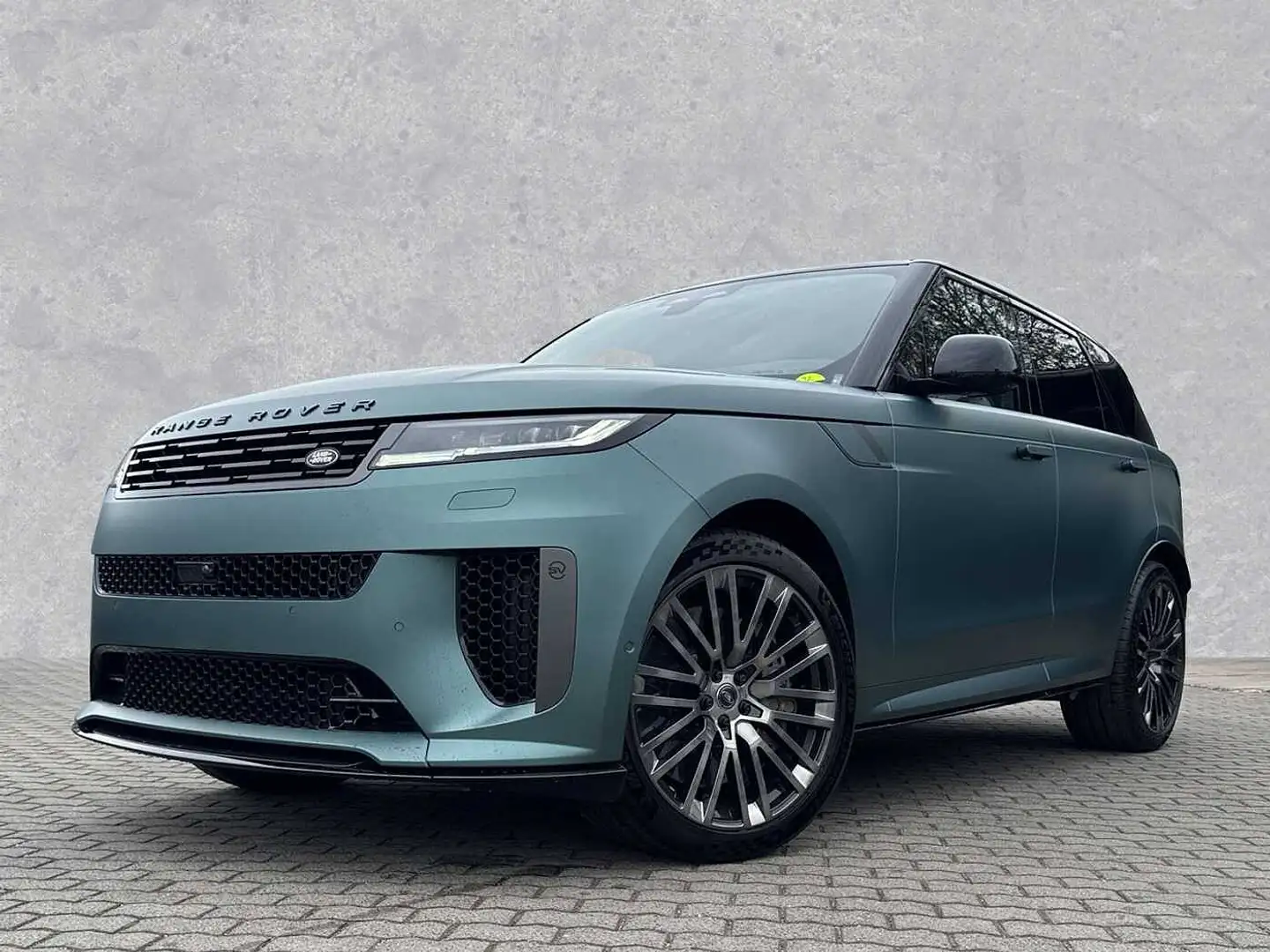 Land Rover Range Rover Sport P635 SV GAEA Celestial Collection Groen - 1