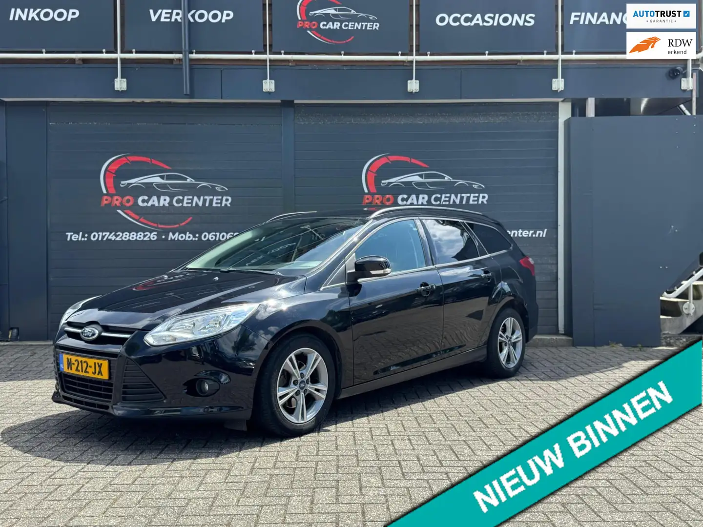 Ford Focus Wagon 1.0 EcoBoost Edition Plus AIRCO|CRUISE|V-A P Zwart - 1