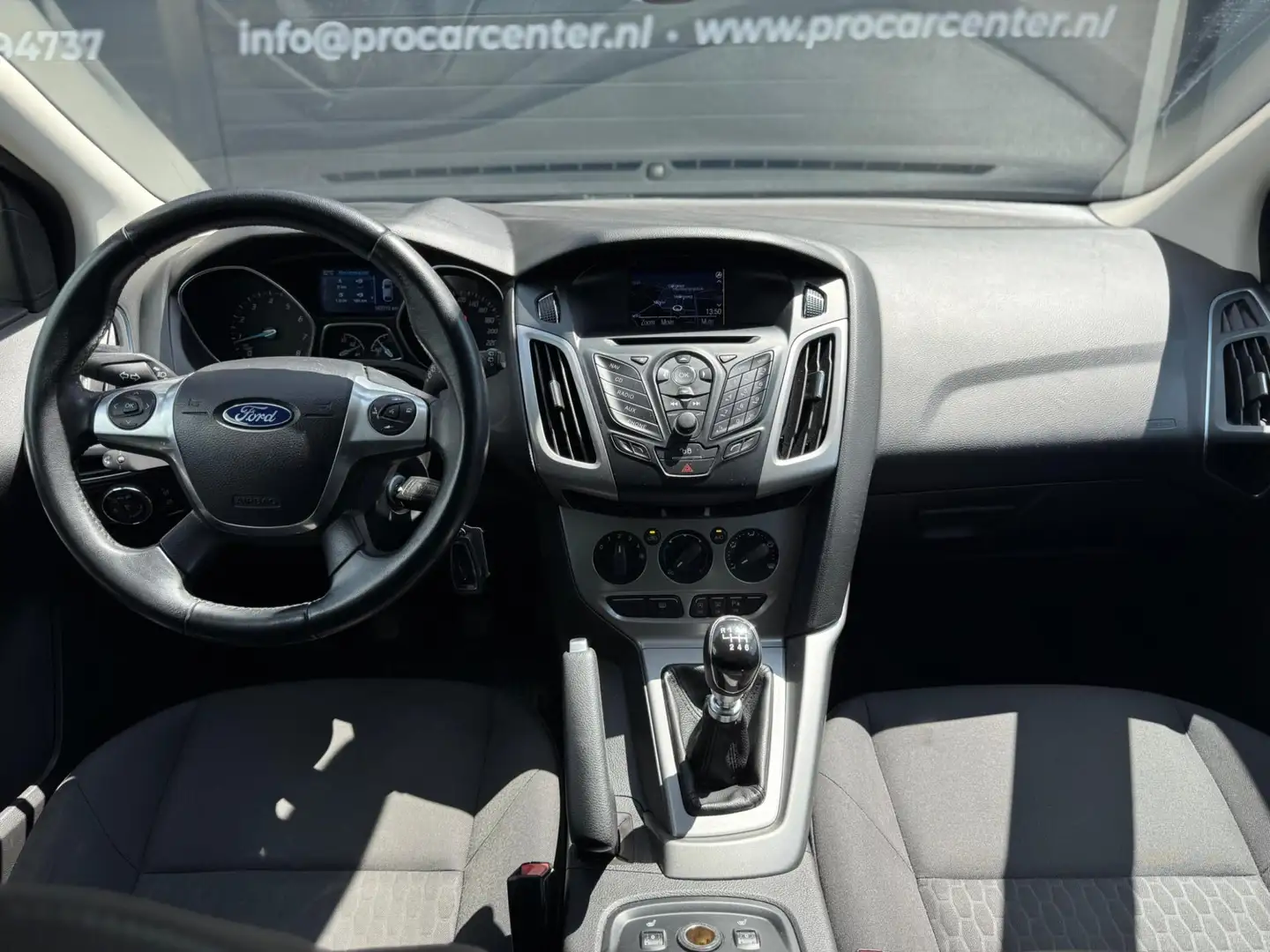Ford Focus Wagon 1.0 EcoBoost Edition Plus AIRCO|CRUISE|V-A P Zwart - 2