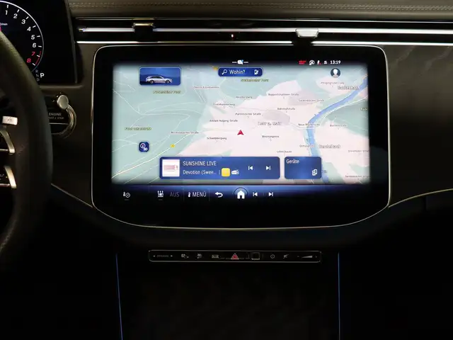 Mercedes-Benz E-Class view 14