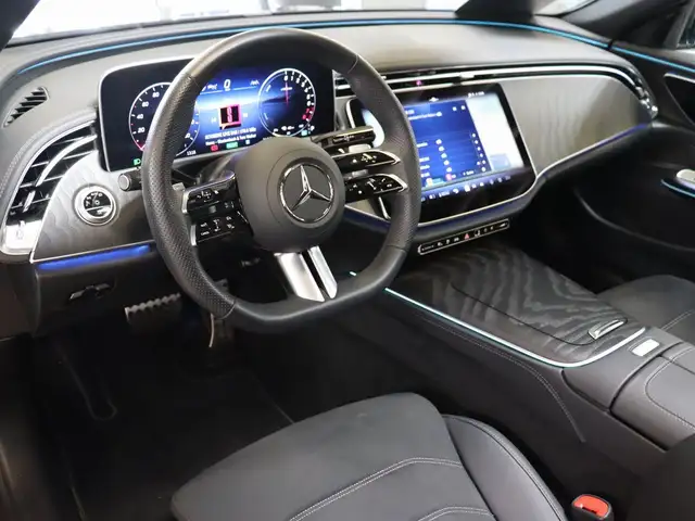 Mercedes-Benz E-Class view 9