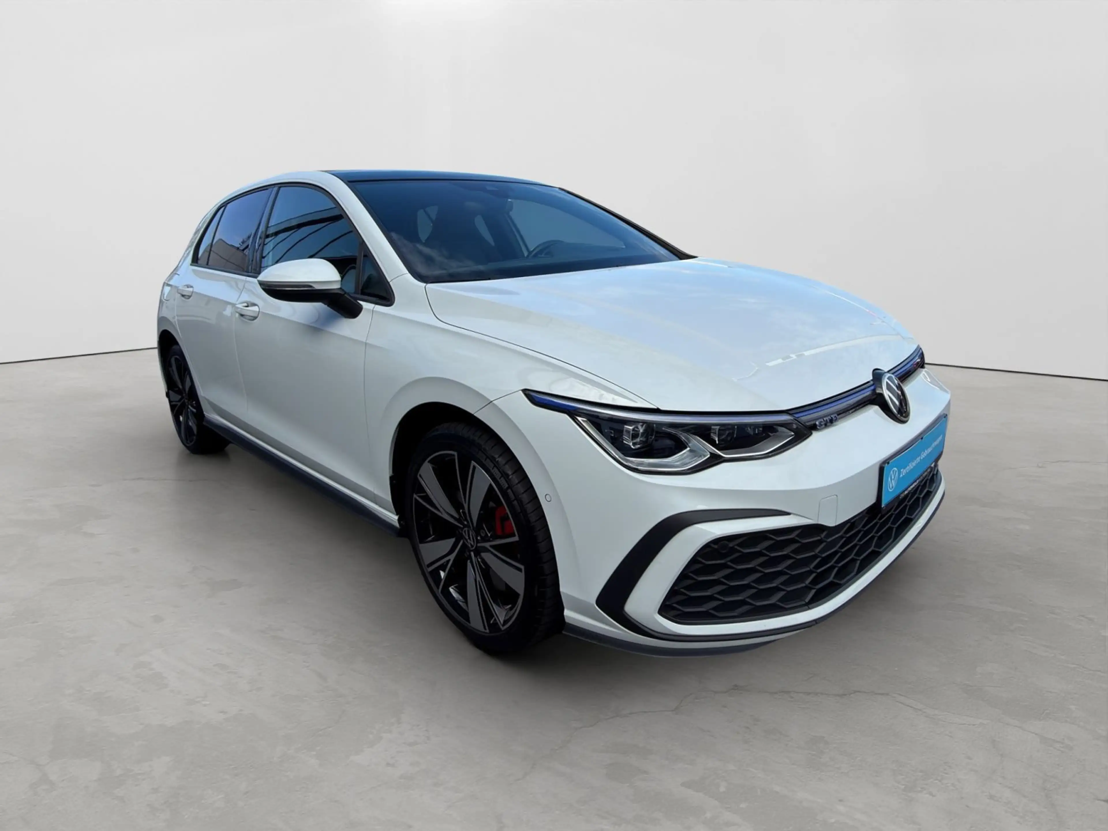 Volkswagen Golf GTE 8 VIII 1.4 eTSI Hybrid DSG GTE HeadUp/Matri — photo 7