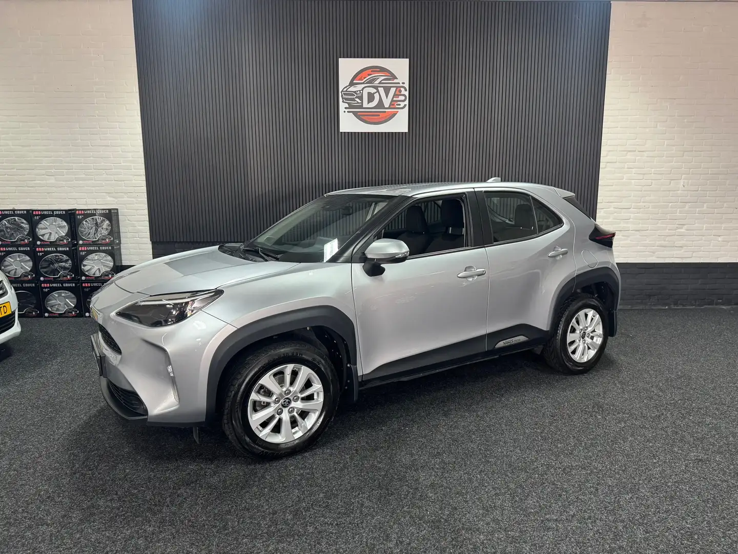 Toyota Yaris Cross 1.5 Hybrid Active, AIRCO, CARPLAY, ADAP CRUISE, ST Zilver - 1