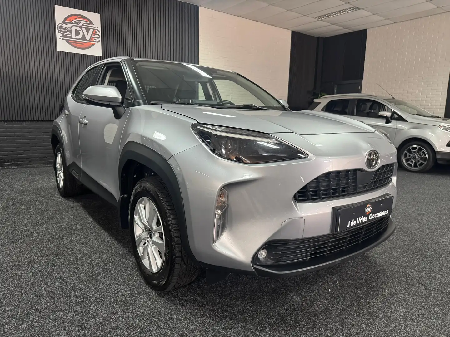 Toyota Yaris Cross 1.5 Hybrid Active, AIRCO, CARPLAY, ADAP CRUISE, ST Zilver - 2