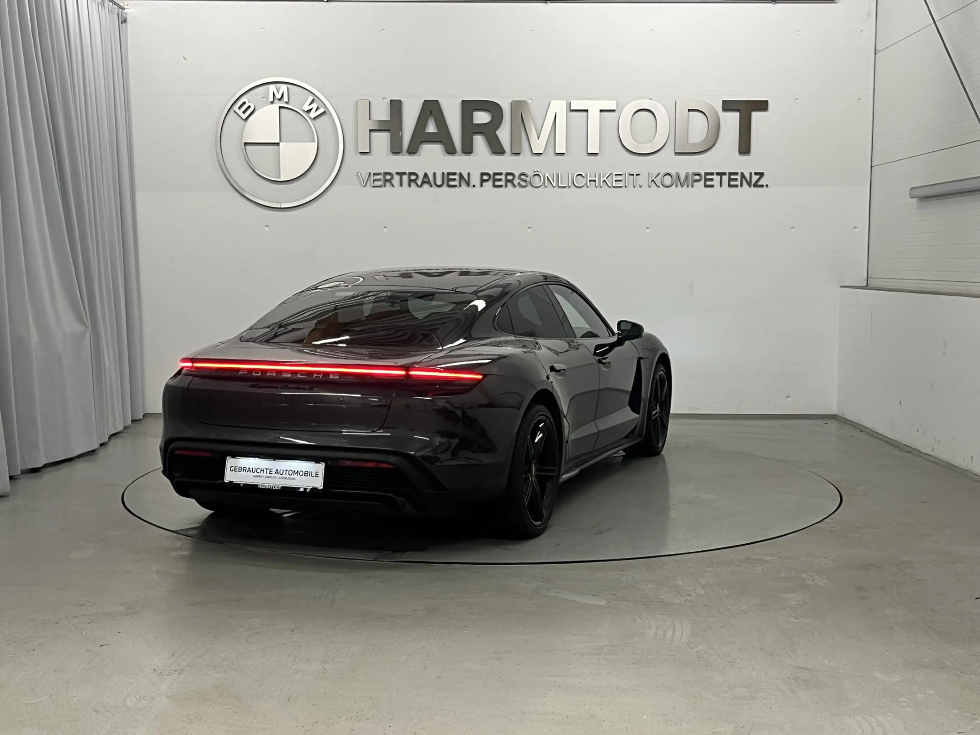 Porsche Taycan Turbo S *Sport Chrono / BOSE / PCCB* — photo 5
