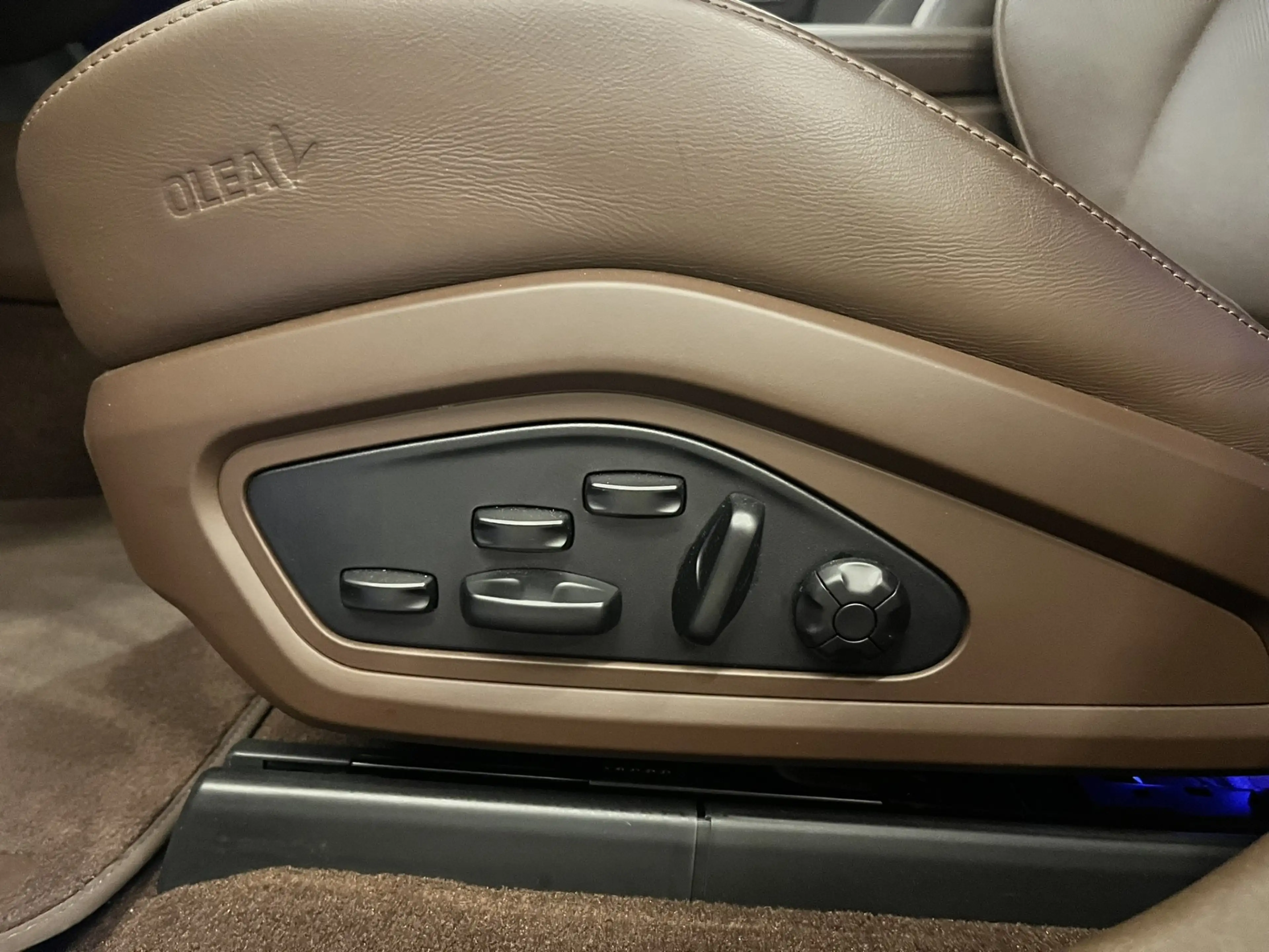 Porsche Taycan Turbo S *Sport Chrono / BOSE / PCCB* — photo 15