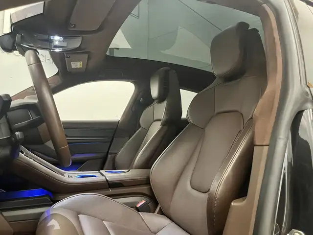Porsche Taycan view 14