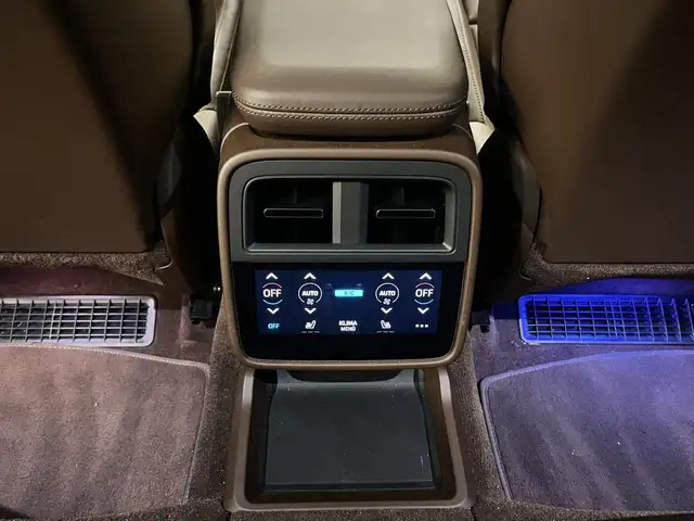 Porsche Taycan view 20