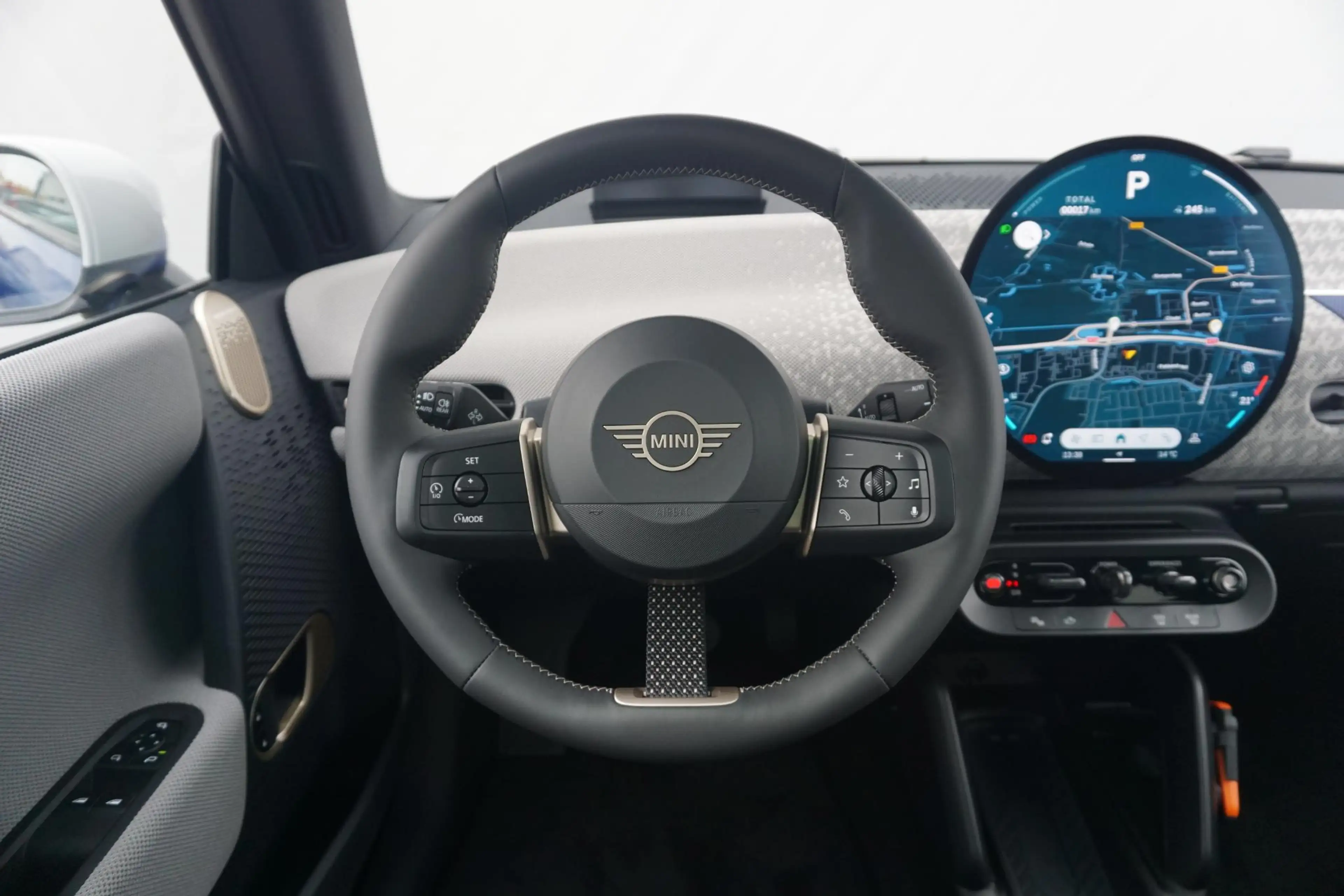 MINI Cooper E Favoured Trim | Pakket L — photo 9