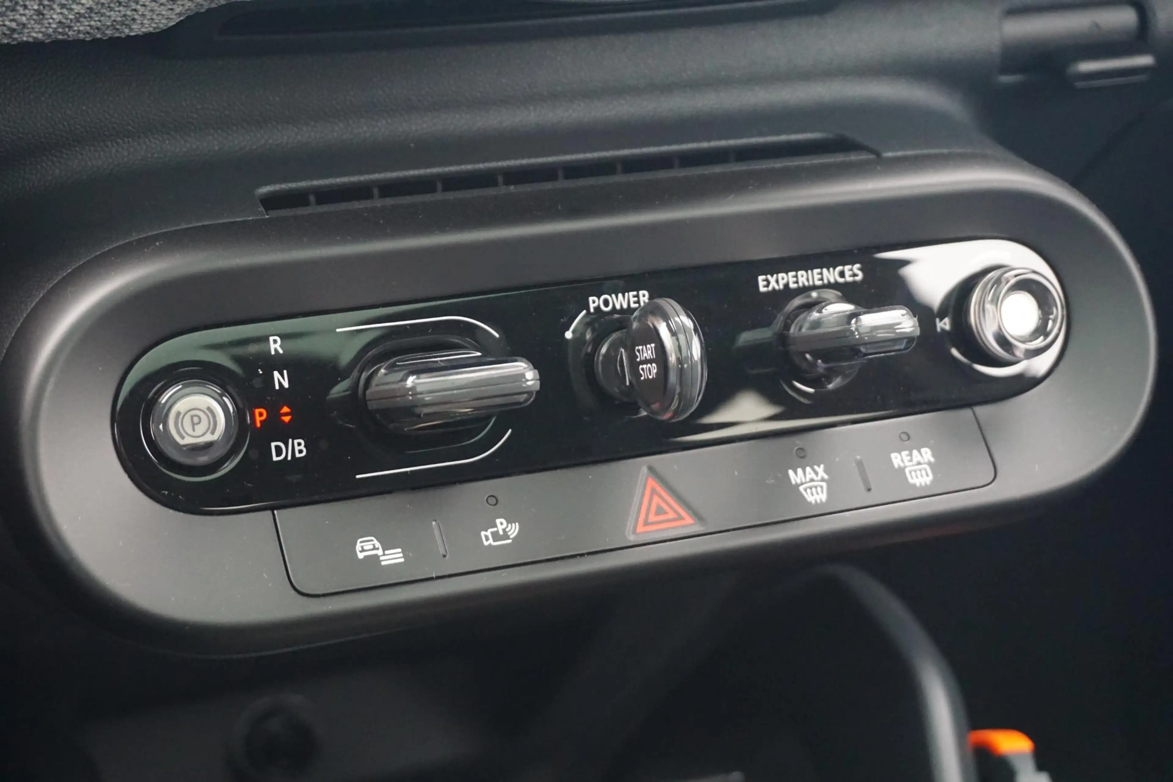 MINI Cooper E Favoured Trim | Pakket L — photo 12