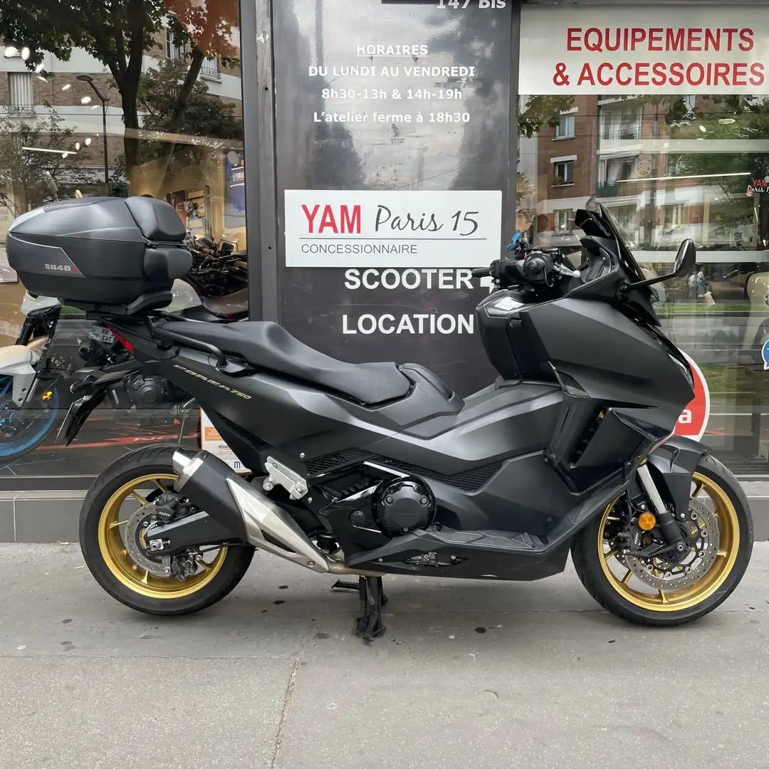 Honda Forza 750 - 1