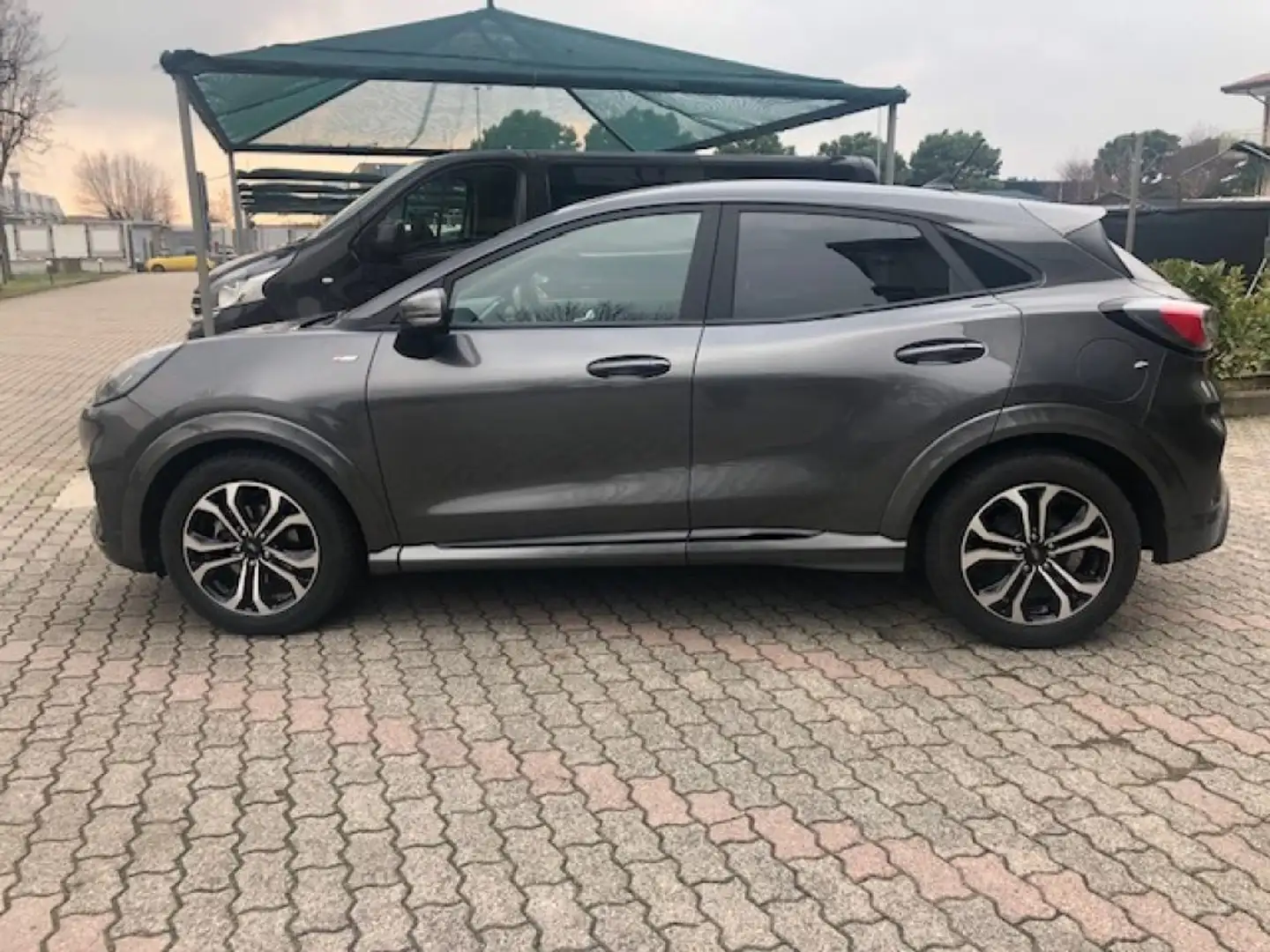 Ford Puma 1.0 EcoBoost Hybrid   ST-Line,Apple CarPlay Gris - 2