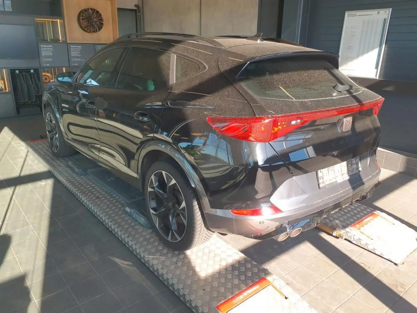 CUPRA Formentor VZ 4Drive*Schale*Virtual*R-Kam*Memory* Zwart - 2