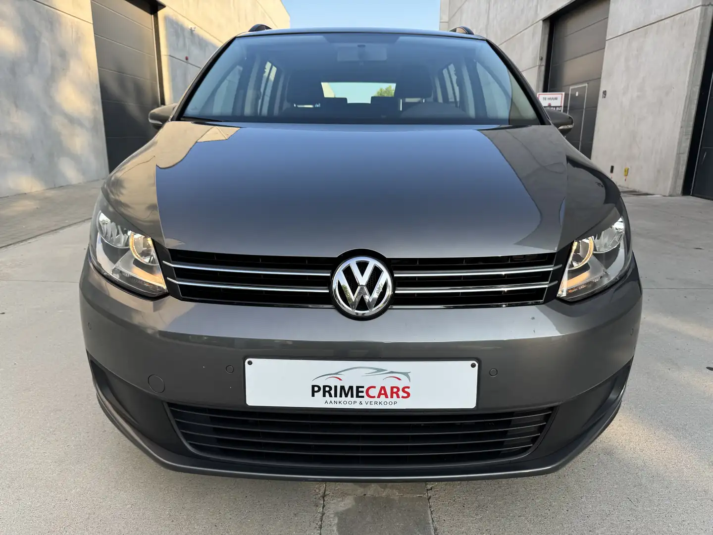 Volkswagen Touran 1.4 TSI Trendline 7pl *12 Maanden Garantie* Gris - 2