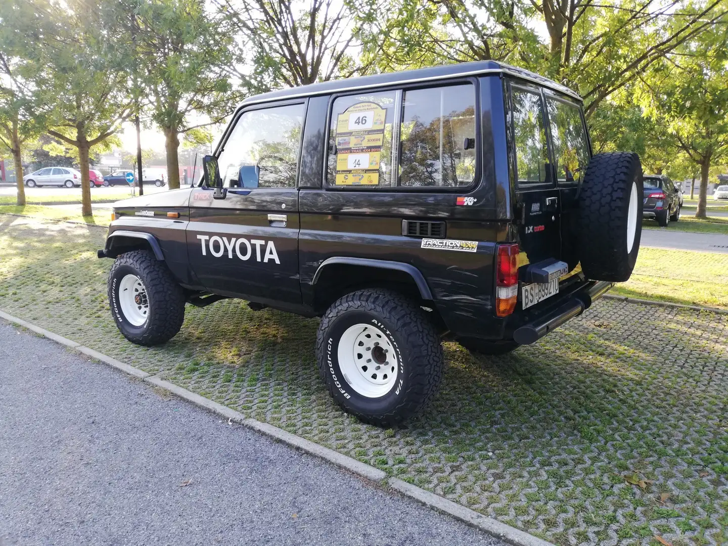 Toyota Land Cruiser lj70 Metal Top 2.4 td LX Černá - 1