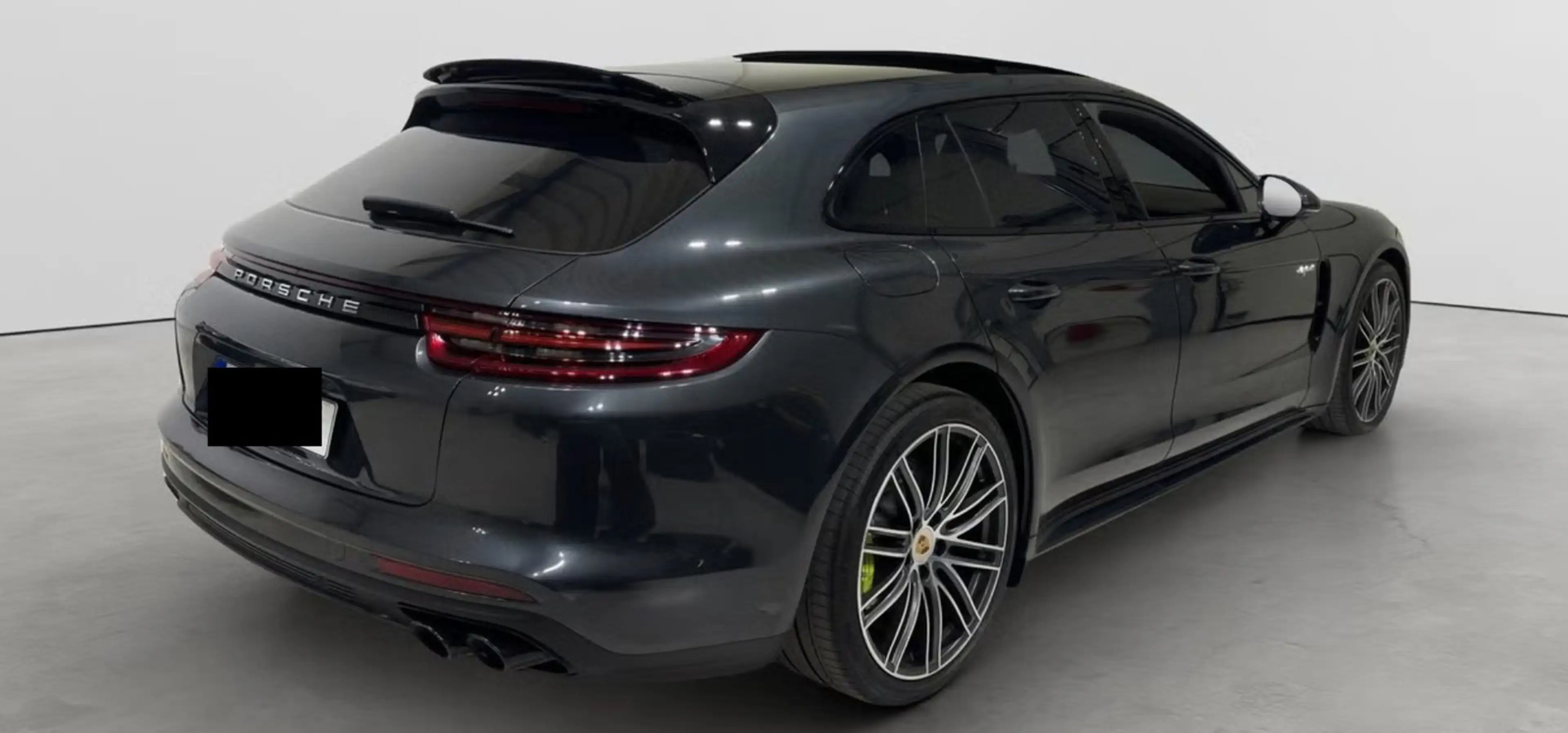 Porsche Panamera Sport Turismo 4 Edition 10 Jahre — photo 3