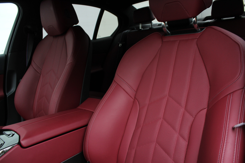 BMW 550 5 Serie 550e xDrive M Sport Automaat / Panoramadak — photo 11