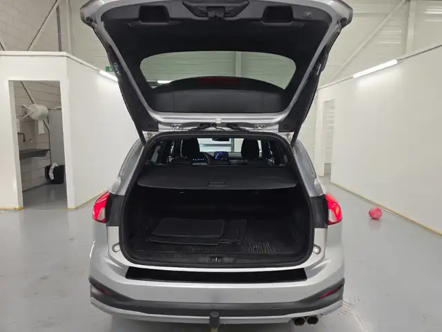 Ford Focus view 9