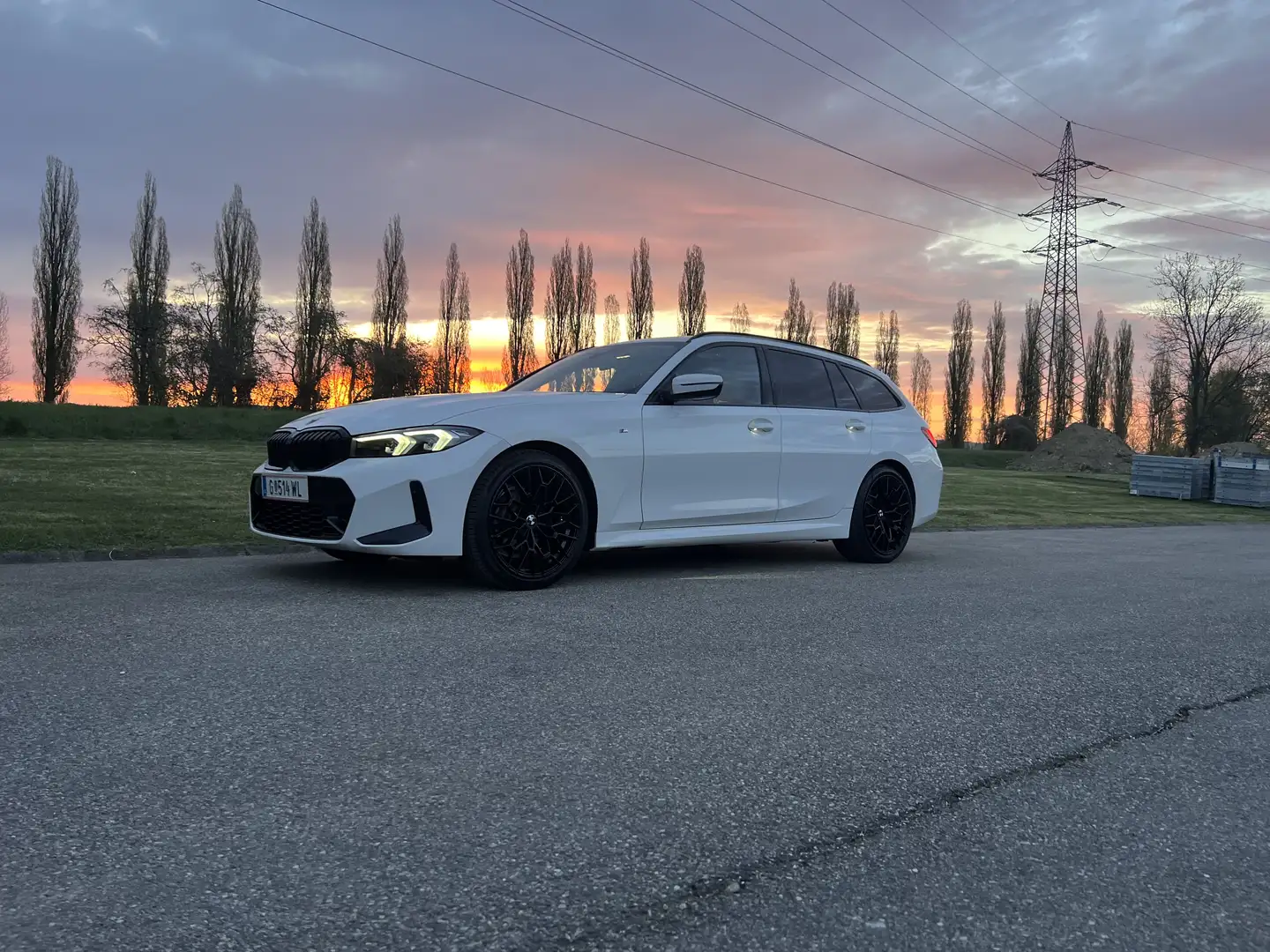 BMW 318 BMW 3er-Reihe G21 LCI M-Sport Touring Mild Hybrid - 1