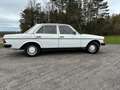 Mercedes-Benz 200 D Beige - thumbnail 7