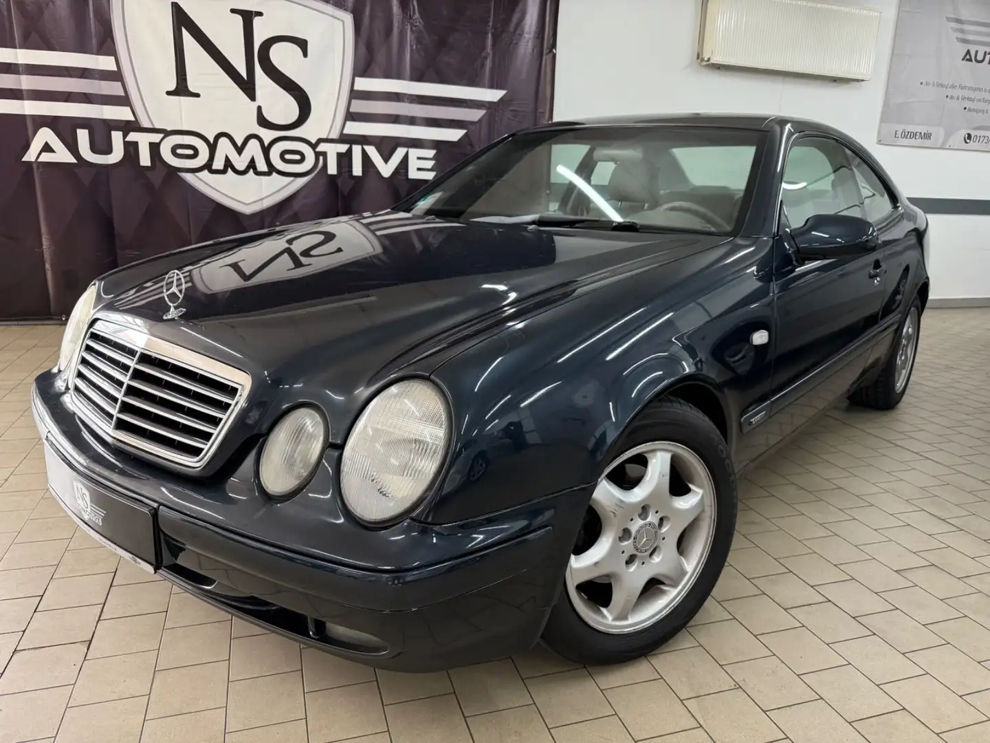 Mercedes-Benz CLK 230 KOMPRESSOR *SHZ*VOLLLEDER*TÜV 02/2027* Azul - 1