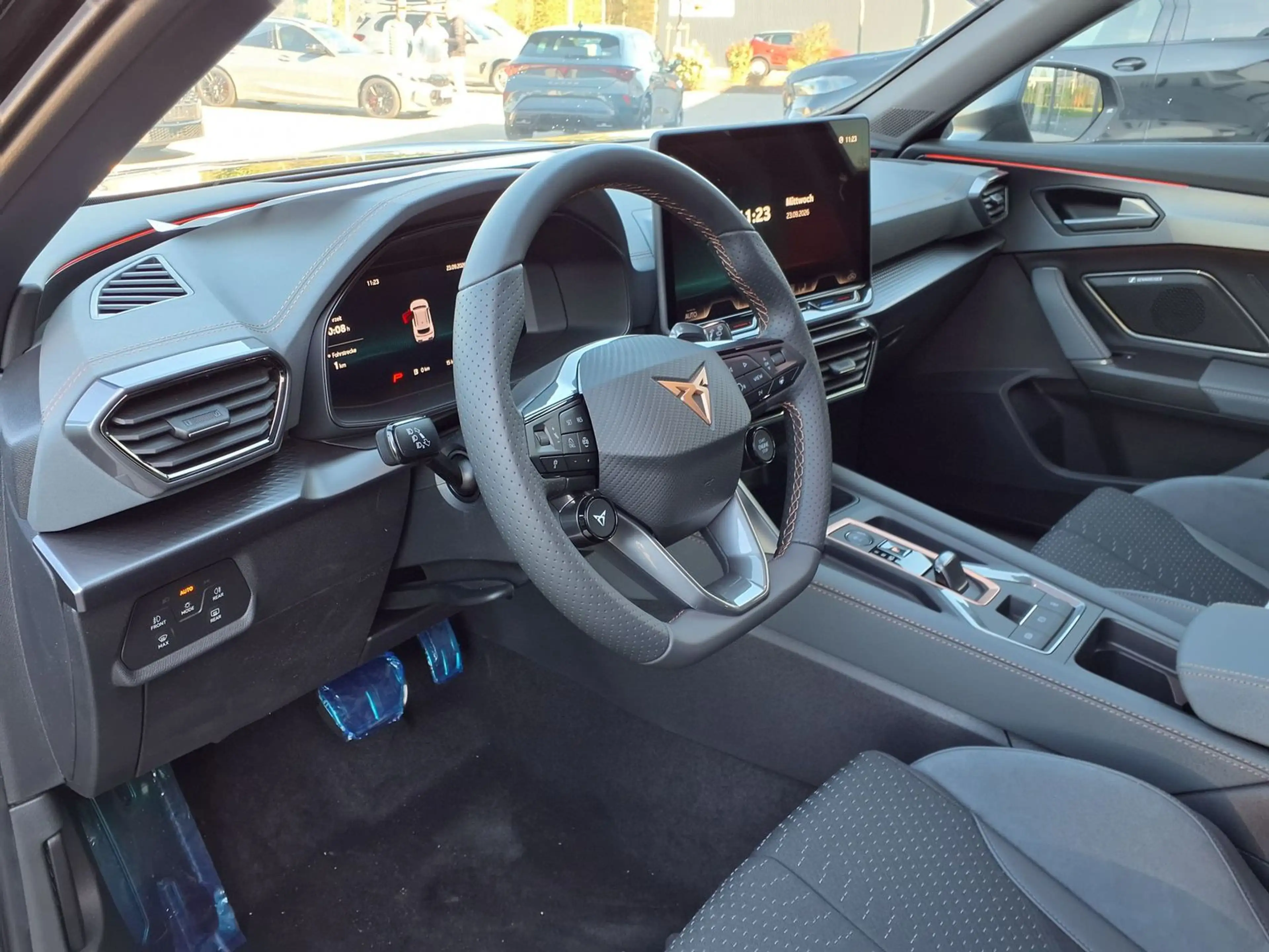 CUPRA Formentor VZ5 ACC|RFK|PANO|Matrix|Navi|360°|C... — photo 6