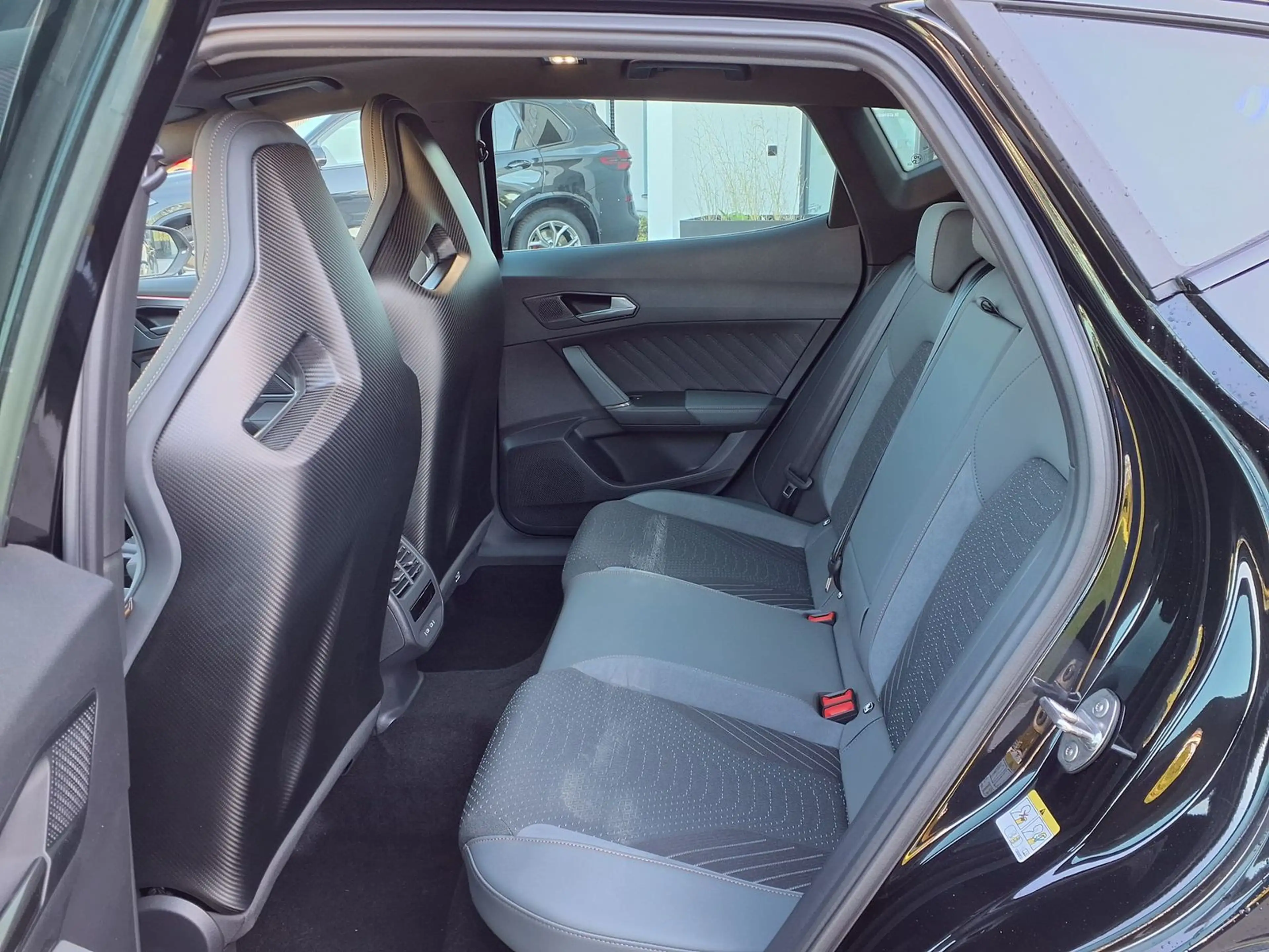 CUPRA Formentor VZ5 ACC|RFK|PANO|Matrix|Navi|360°|C... — photo 8